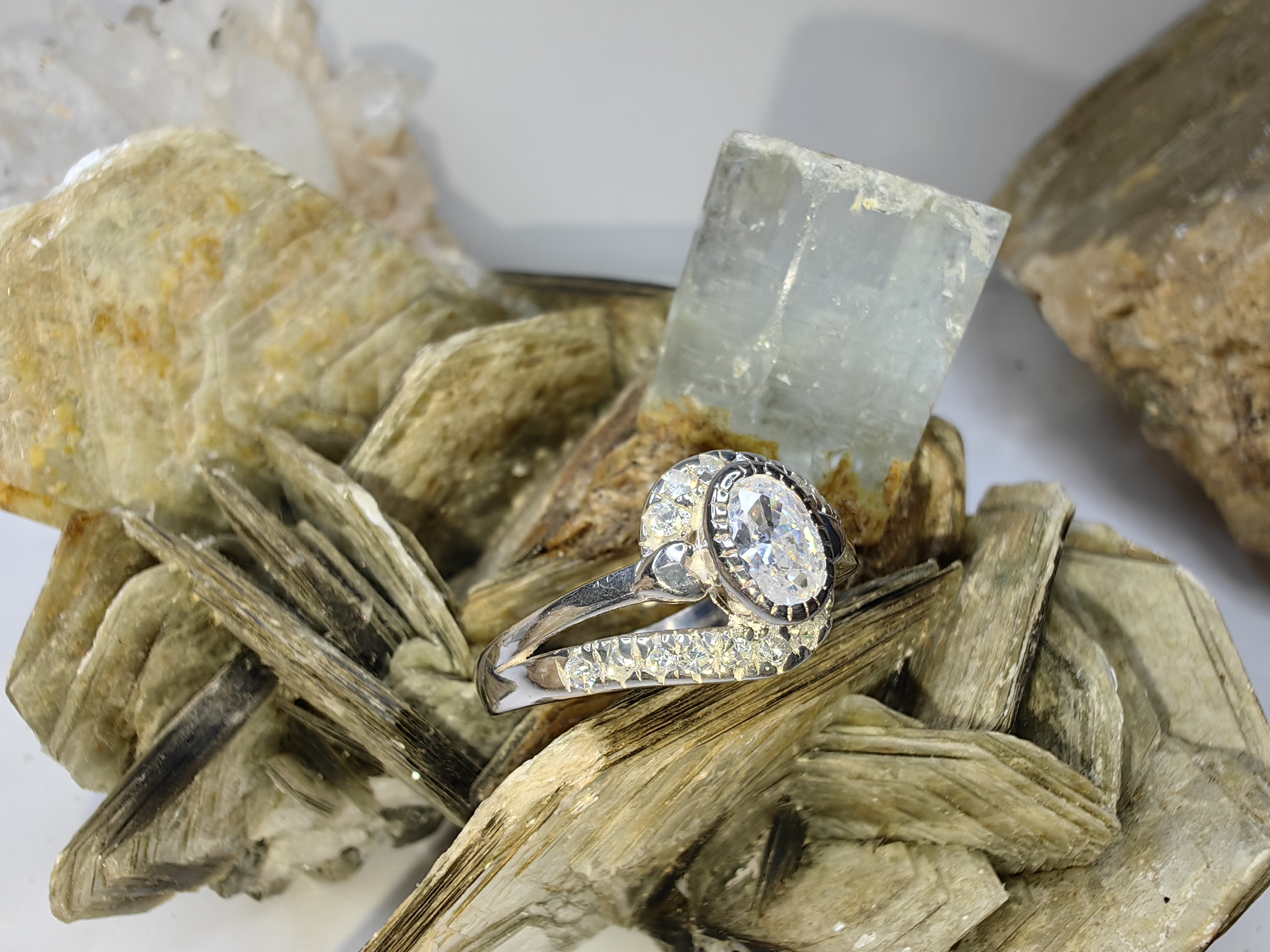 แหวนเพชร CZ เงินแท้ 92.5% Cubic Zirconia 925 Sterling Silver Ring Size 54