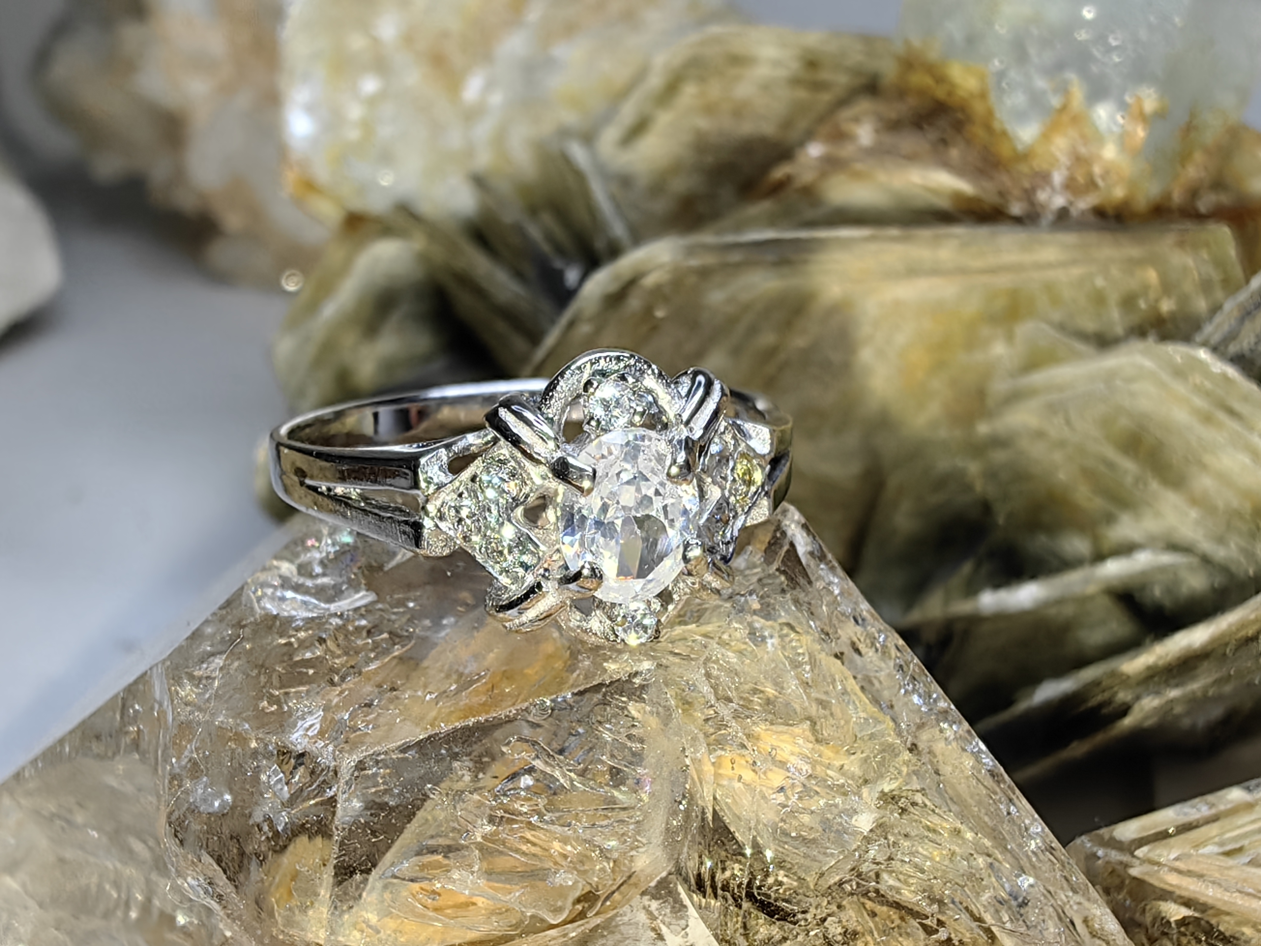 แหวนเพชร CZ เงินแท้ 92.5% Cubic Zirconia 925 Sterling Silver Ring Size 52