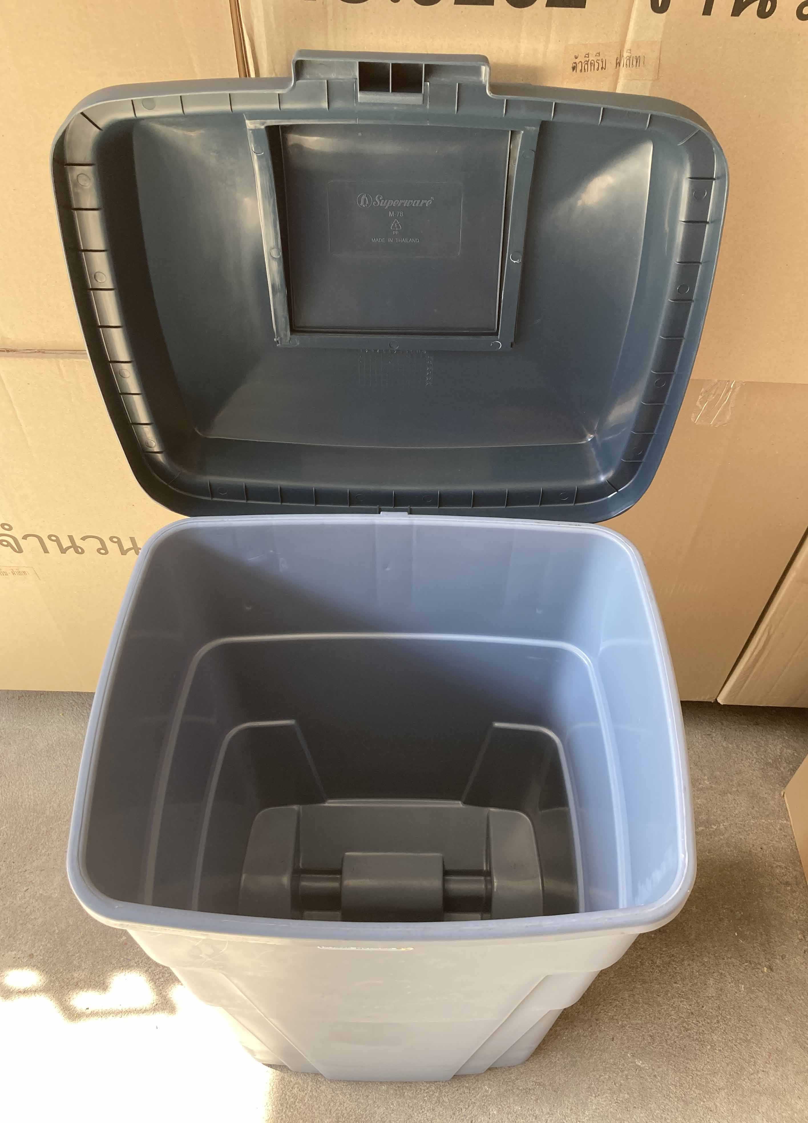 ถังขยะมีล้อเข็น 120 ลิตร มีฝาเปิด(ทรงเตี้ย)