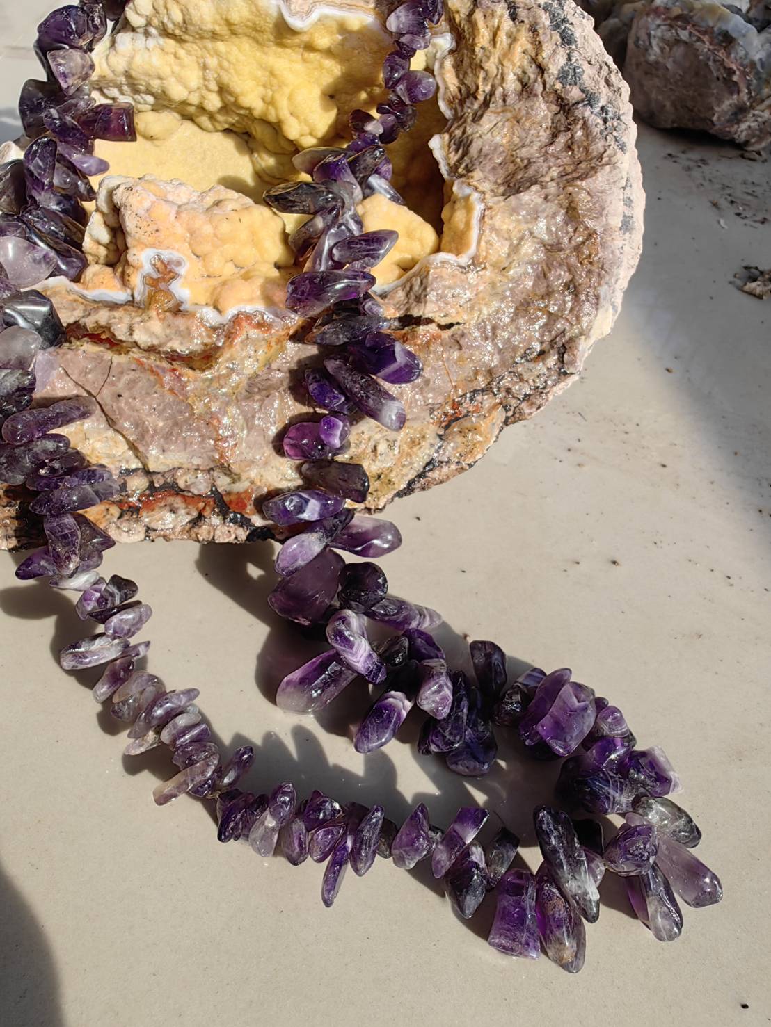 Amethyst Necklace สร้อยคออเมทิตส์ L 70 cm. 995.00 ct.