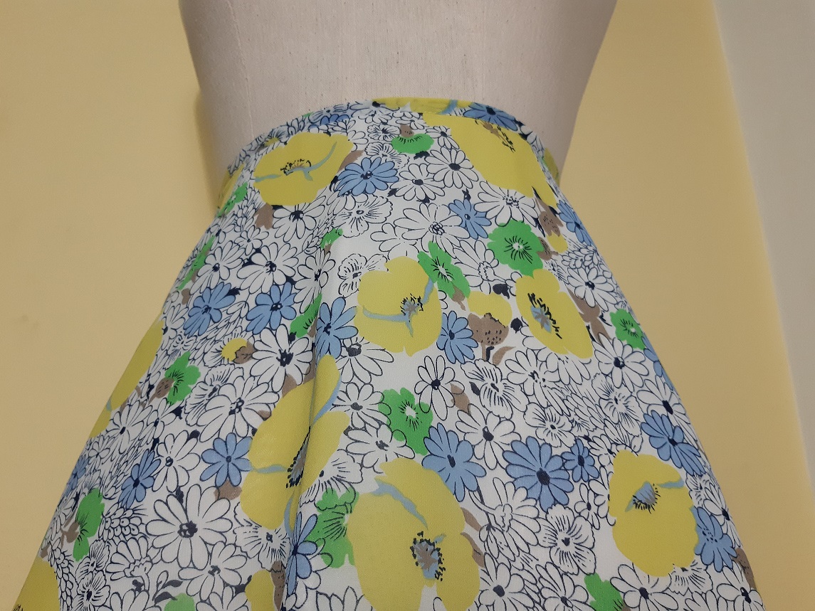 กระโปรงญี่ปุ่นลายดอกไม้