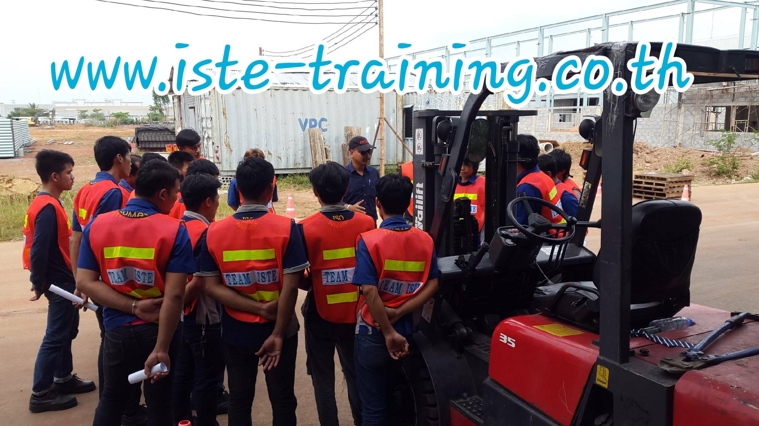 หลักสูตร เทคนิคการขับรถอย่างปลอดภัย 30 ท่าน/รุ่น (Defensive Driving Technique) อบรมด่วน ออนไลน์