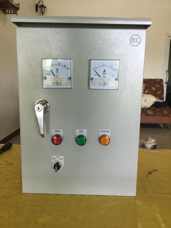ตู้ควบคุมปั๊มน้ำ1 Hp 220v ทำงานร่วมกับ Floatless level switch ( อิเล็กโทรด 3 ก้าน ) ตู้เหล็กกันน้ำชั้นเดียว