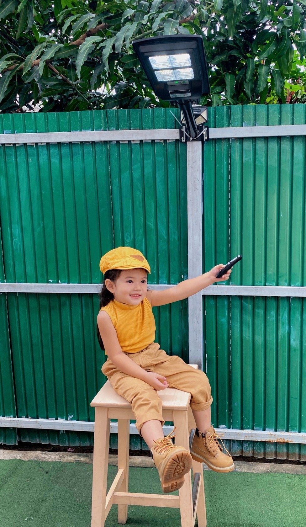 โคมถนนโซล่าร์เซลล์แอลอีดี รุ่น max แบบไม่มีเซ็นเซอร์ ยี่ห้อ eve 100W 200W 500W ไม่มีเซนเซอร์ ไม่ง้อคนเดินผ่าน ให้ความสว่างตลอดทั้งคืน แสงขาวเดย์ไลท์ Street Light Solar Cell