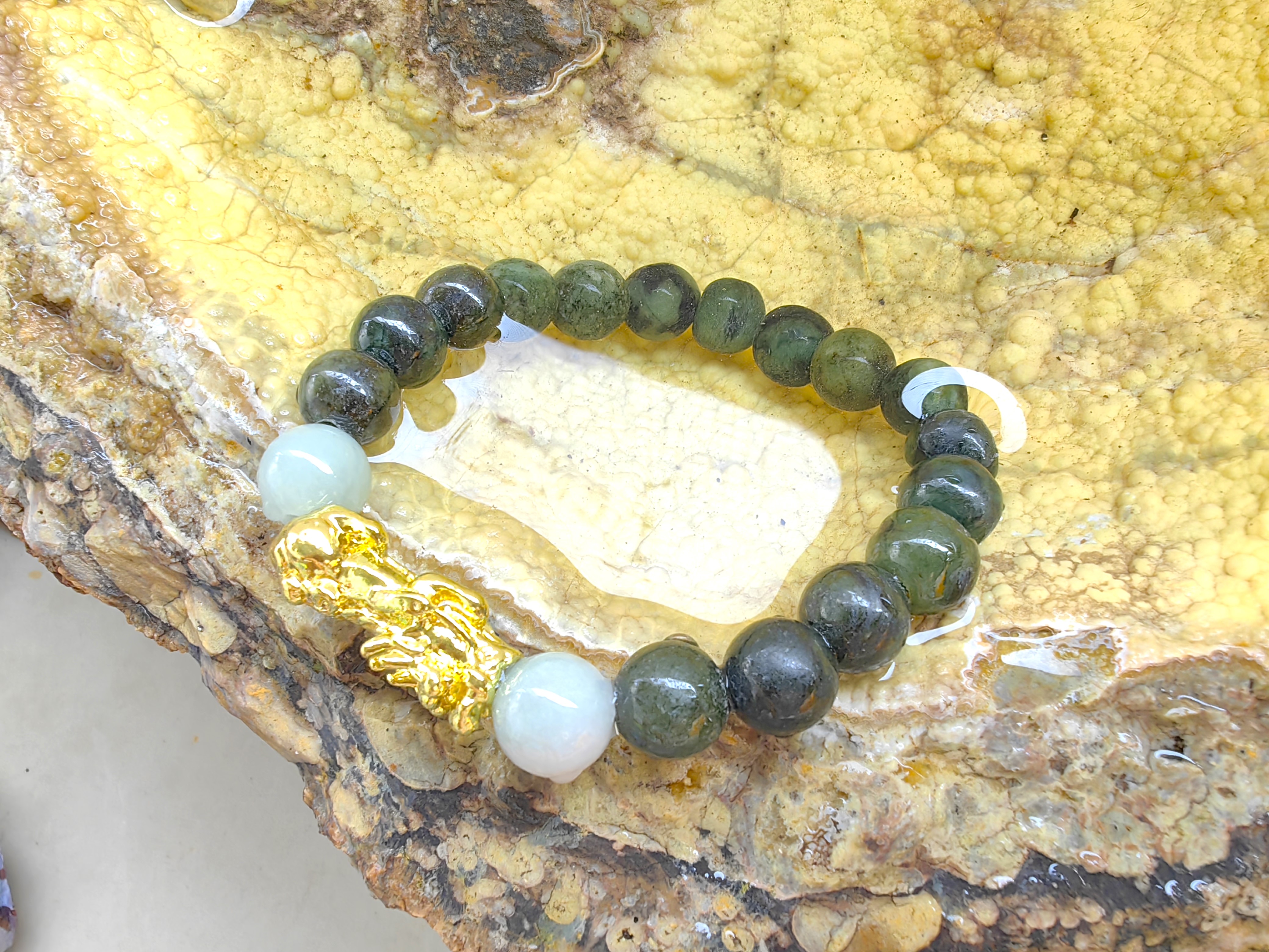Burmese Jadeite Bracelets Dragon Gold plated Round 10 mm. สร้อยข้อมือหยกพม่าปี่เซียะชุบทอง กลม 10 มม. Free Size