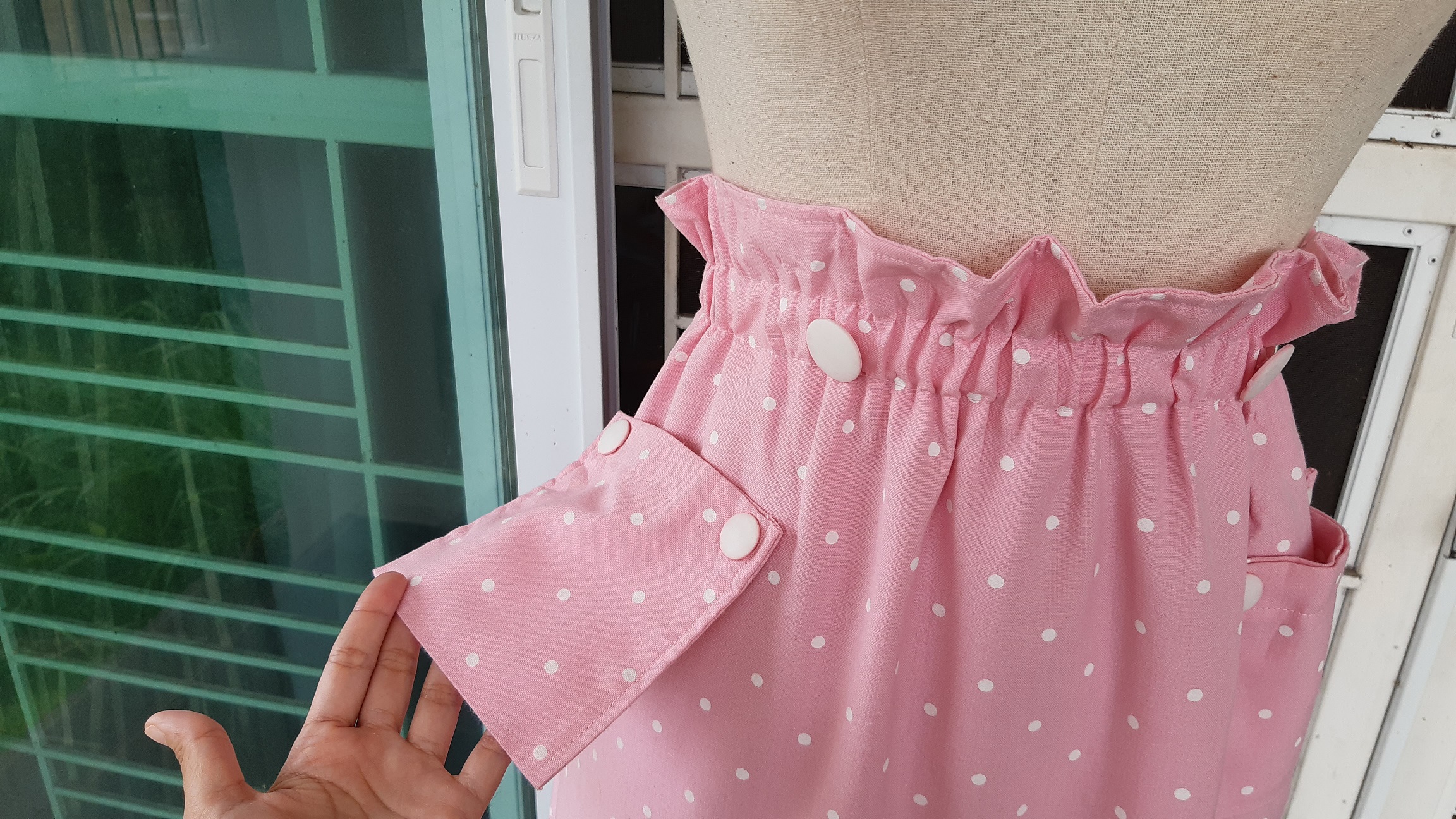 กระโปรงเอวยืดลายจุดสีชมพูหวานๆ