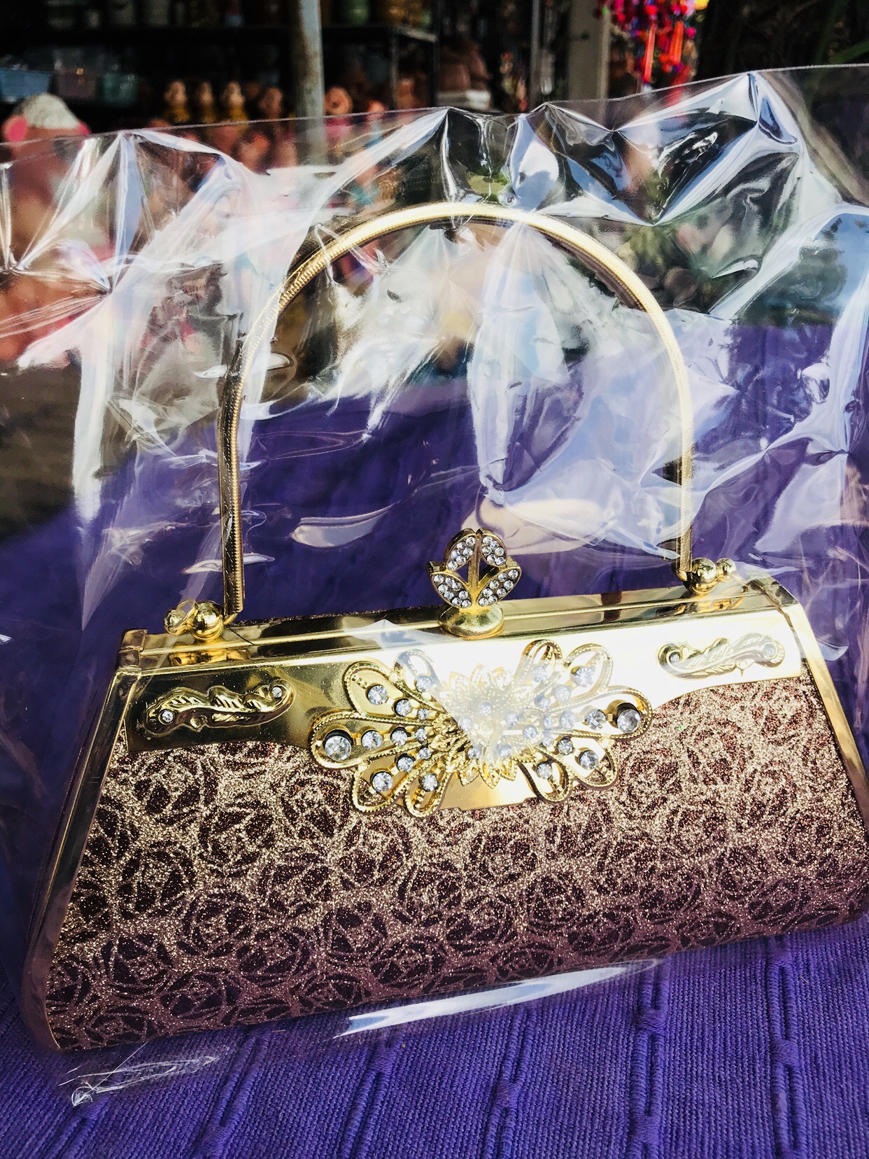 กระเป๋าถือคลัชคละแบบ