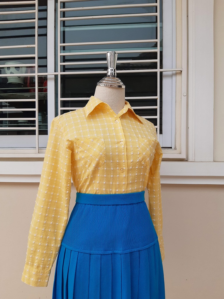 เสื้อเชิ้ตวินเทจสีเหลืองพาสเทล