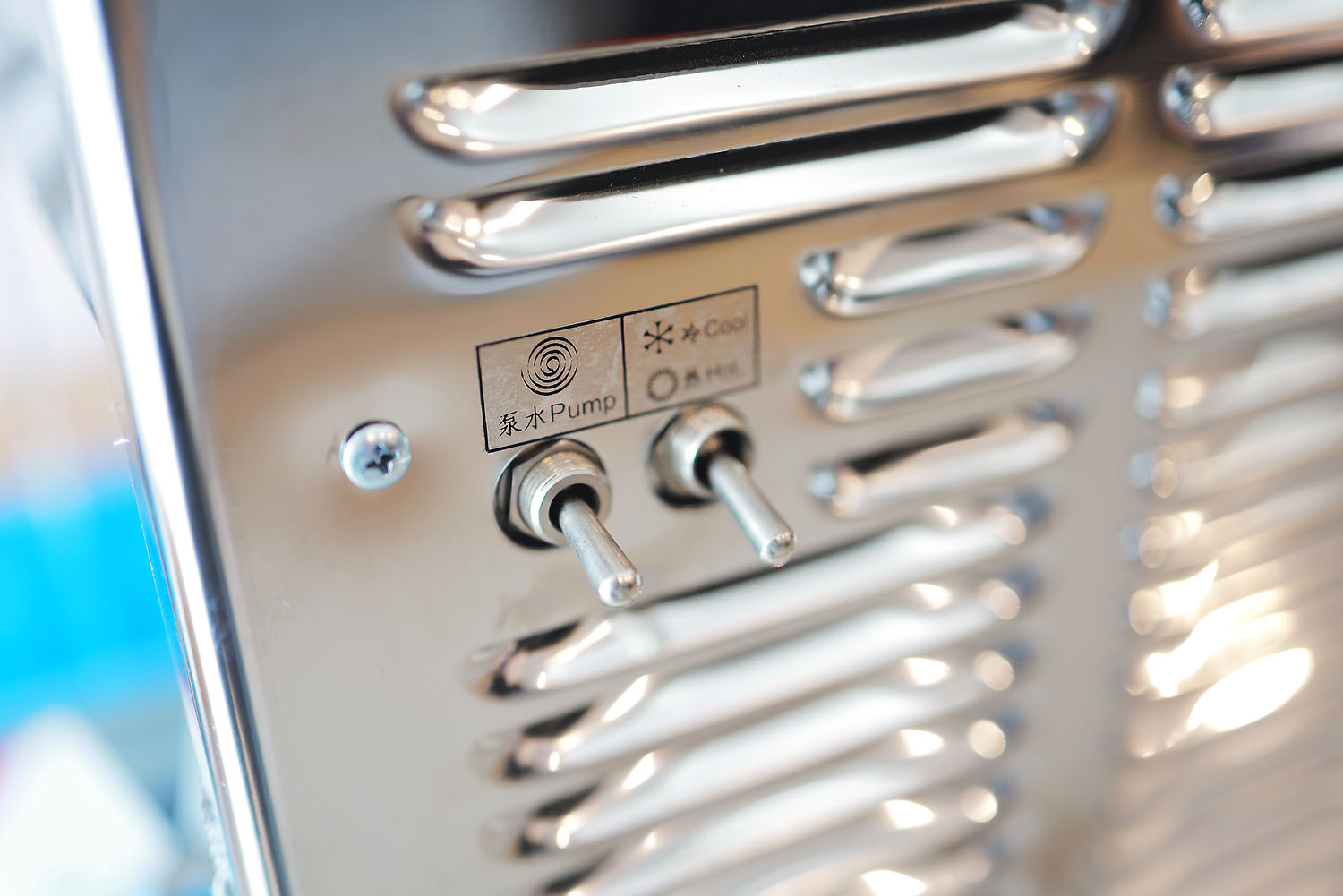 เครื่องกดน้ำ 4 ช่อง วางห้าง น้ำวน