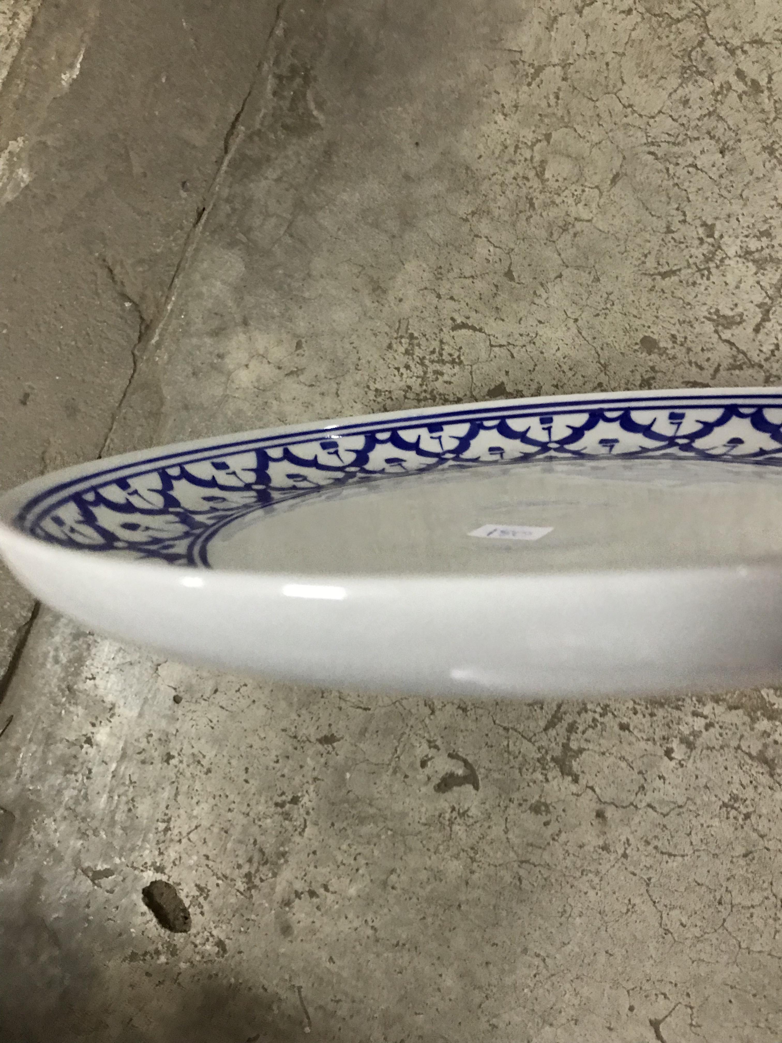 จานกลมลายไทยทรงบัว9"