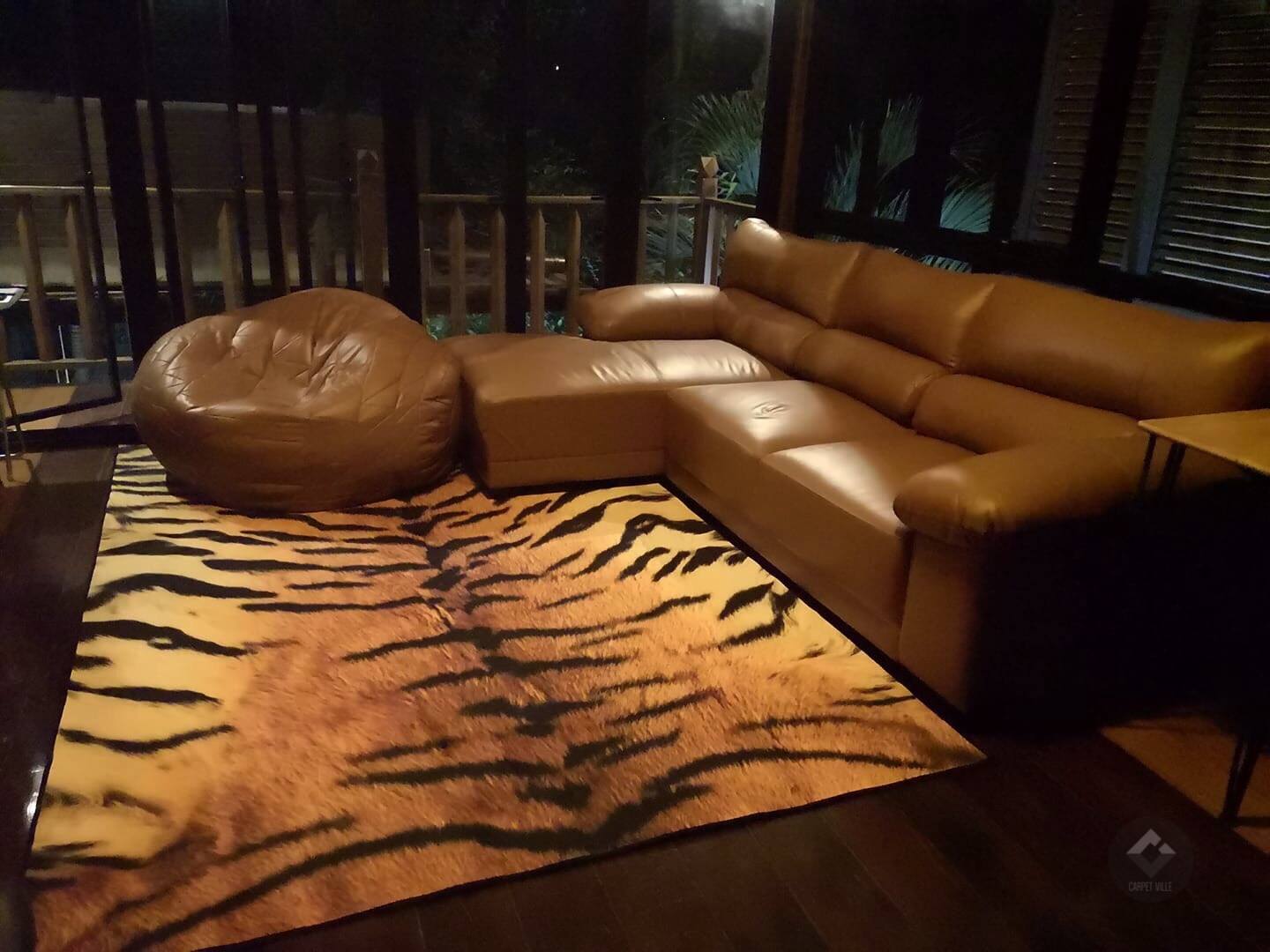 พรมลายหนังสัตว์ - เสือโคร่ง