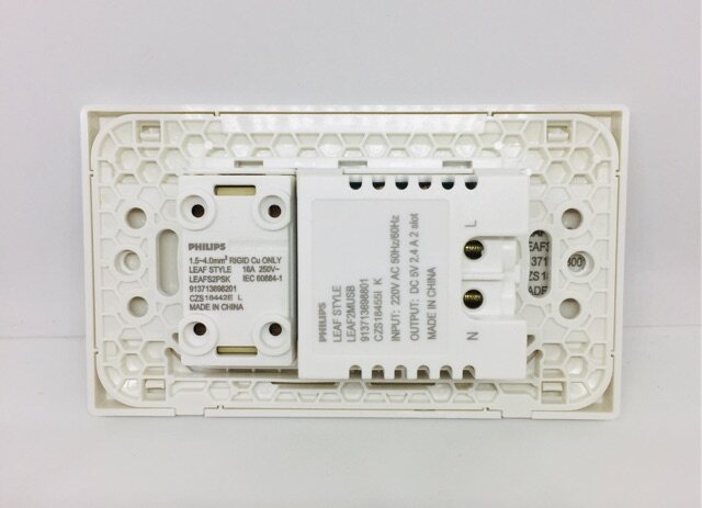 Philips เต้ารับ USB Socket 1 ช่อง 2 พอร์ต ฟิลิปส์ Leafstyle เต้ารับ USB PHILIPS 2 ช่อง 2พอร์ต ปลัก USB ฟิลลิป์
