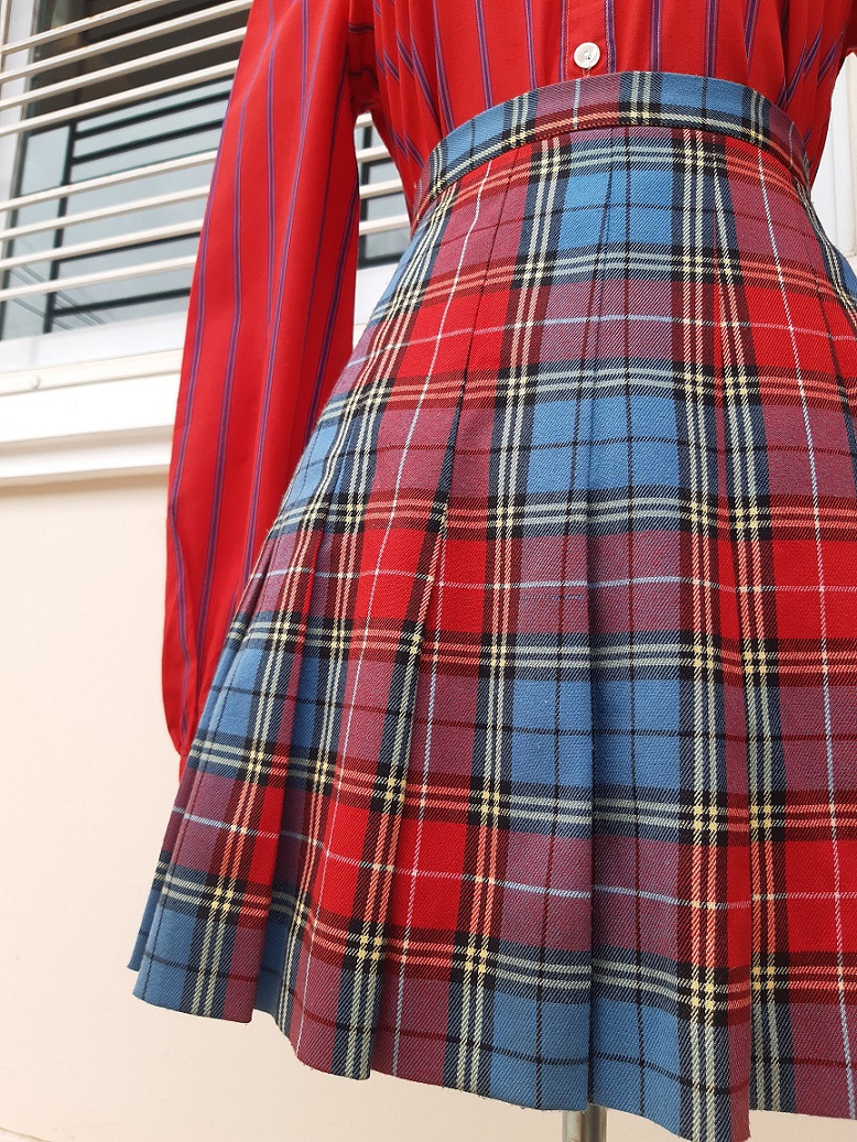 กระโปรงพลีทเทนนิสสั้นสีฟ้า-แดง