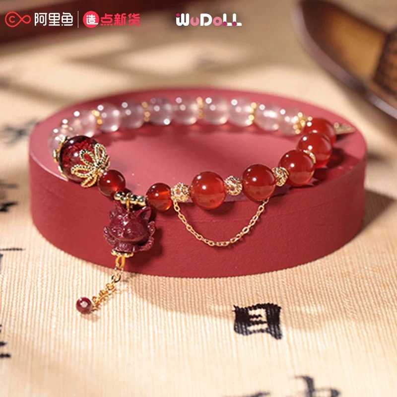 จันทราอัสดง : สร้อยข้อมือ