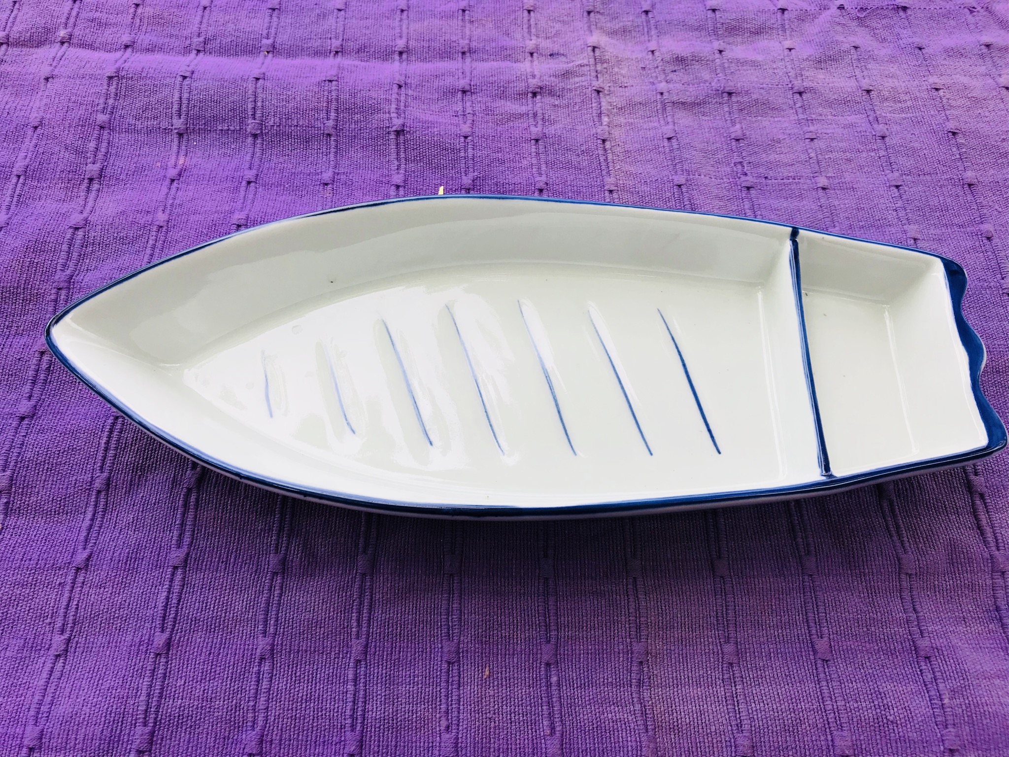 จานเรือลายไทยใหม่12"