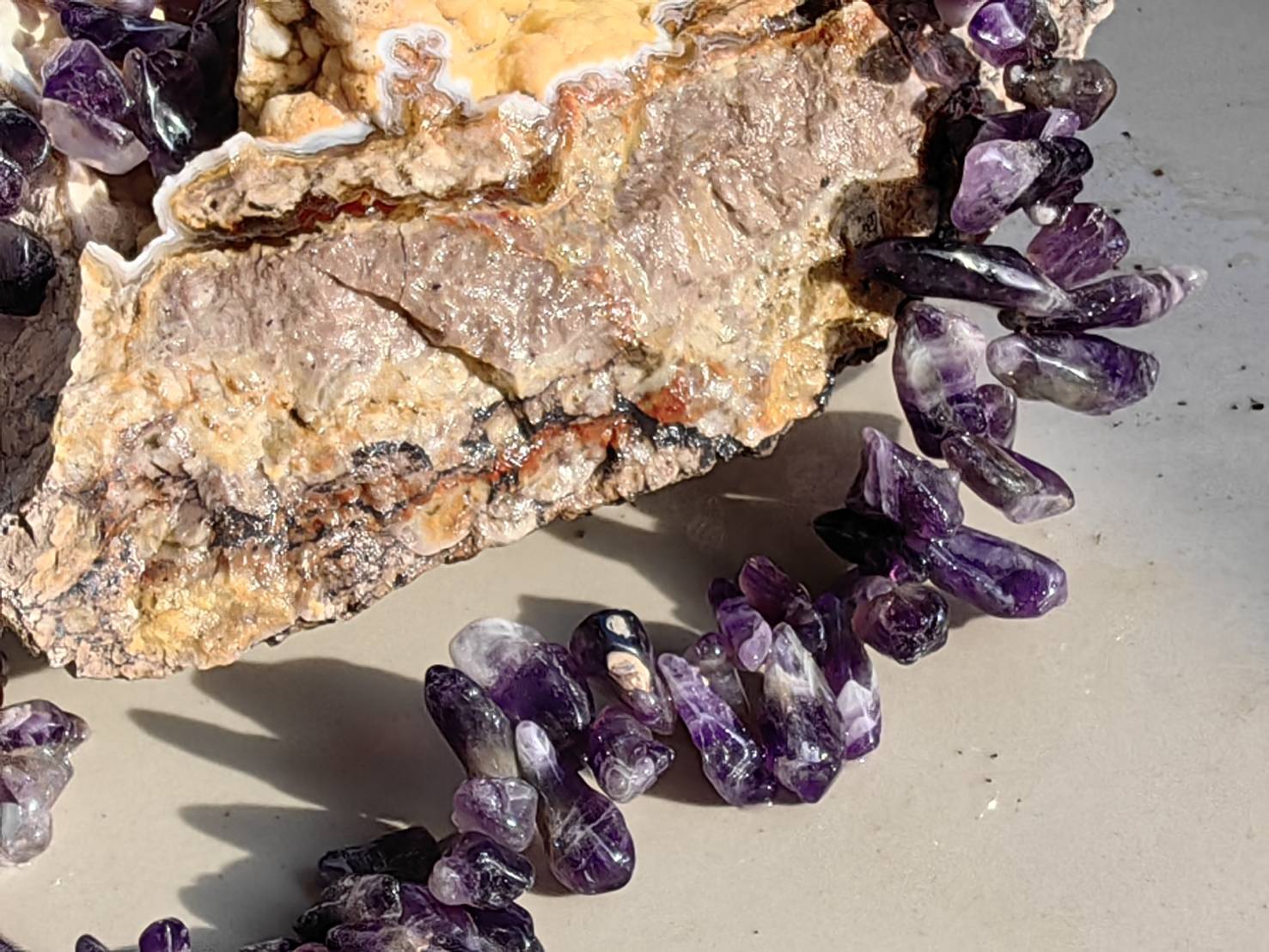 Amethyst Necklace สร้อยคออเมทิตส์ L 70 cm. 995.00 ct.