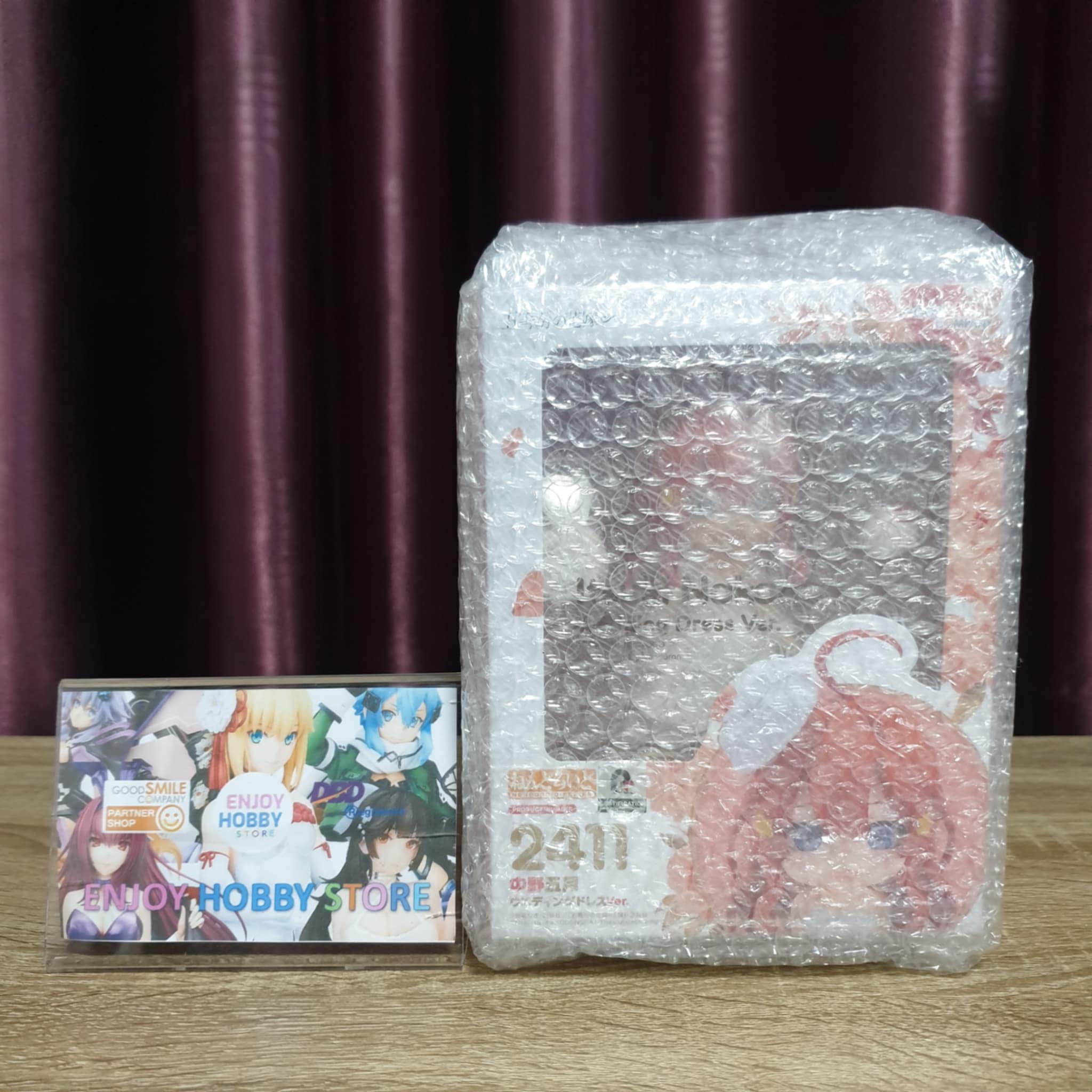 พร้อมส่ง 14872 Nendoroid Itsuki Nakano Wedding Dress Ver. The Quintessential Quintuplets มือ 1 กล่องคม ENJOYHOBBY