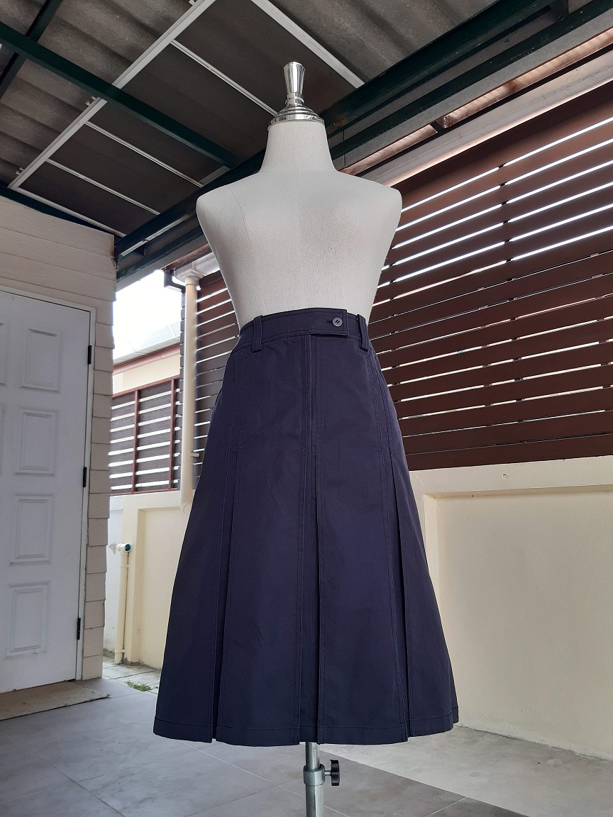 กระโปรงพลีทสั้นสีดำ