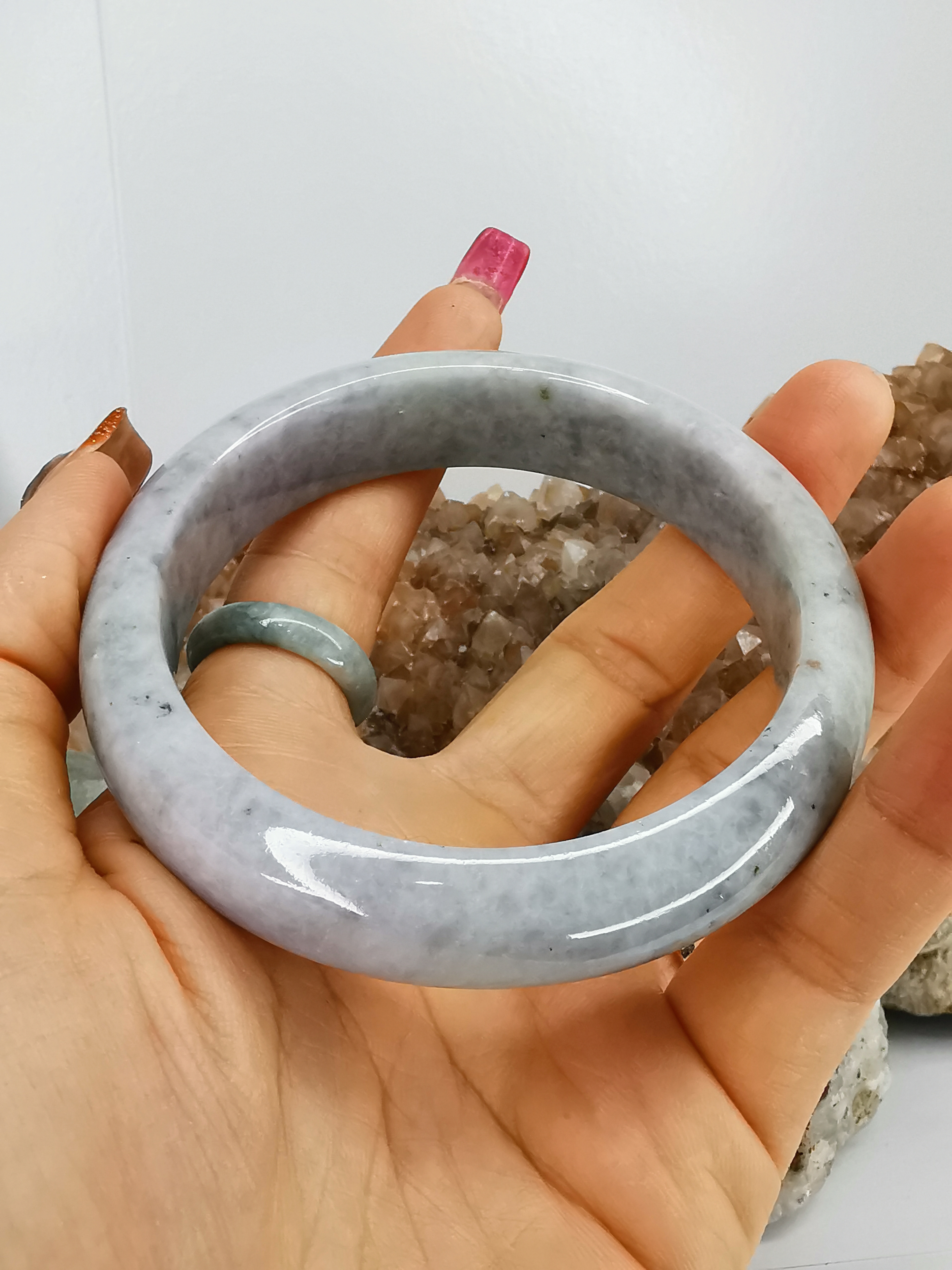 White Green Grey Blue Bangle กำไลหยกเจไดต์แท้ Diameter/ เส้นผ่านศูนย์กลางด้านใน 63 mm.