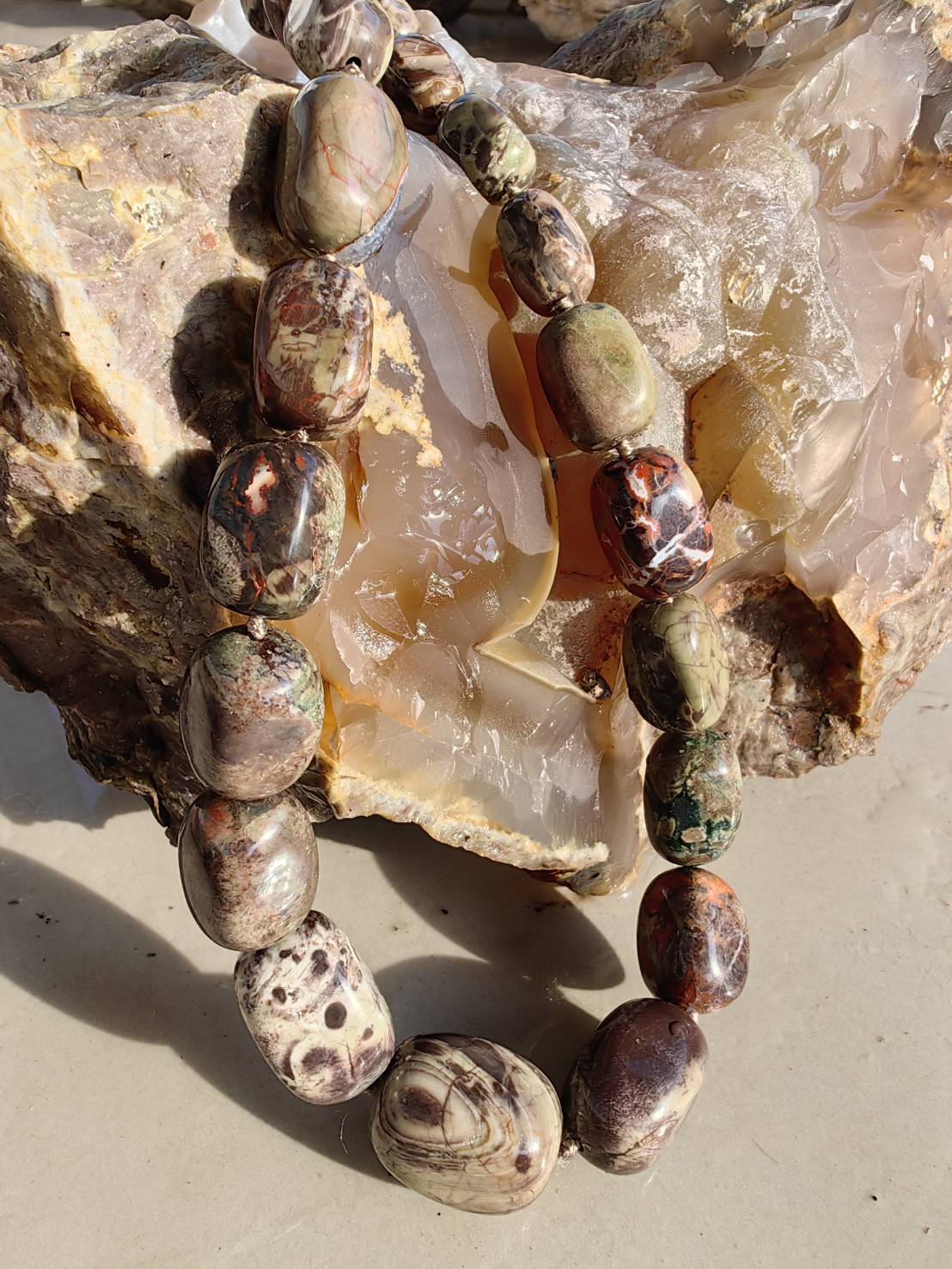 Agate Jasper อาเกต แจสเปอร์ L 48 cm. 582.50 ct