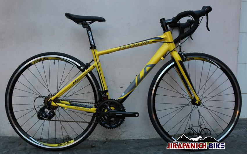จักรยานเสือหมอบ LA รุ่น PODIUM 1.0 (ตัวถังอลูมิเนียมซ่อนสาย , ตะเกียบคาร์บอน , ชุดเกียร์ Shimano Touney 21 Sp กรุ๊ปเซต)