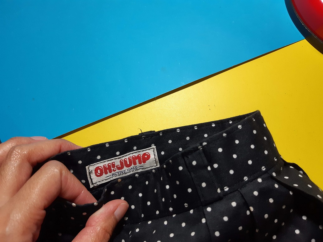 กระโปรงสีดำลายจุด งานญี่ปุ่น