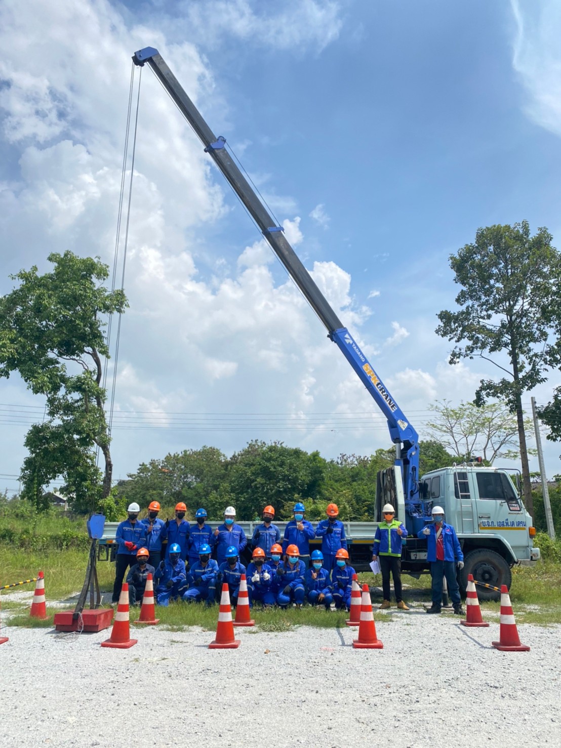 อบรมหลักสูตรเครน 4 ผู้ หลักสูตร ผู้บังคับปั้นจั่น ผู้ให้สัญญาณแก่ผู้บังคับปั้นจั่น ผู้ยึดเกาะวัสดุ และผู้ควบคุมการใช้ปั้นจั่น สำหรับปั้นจั่นชนิดเคลื่อนที่ กฎหมายใหม่ อบรม Public บาท / ท่าน อบรมเครนหลักสูตร ภาษาอังกฤษ