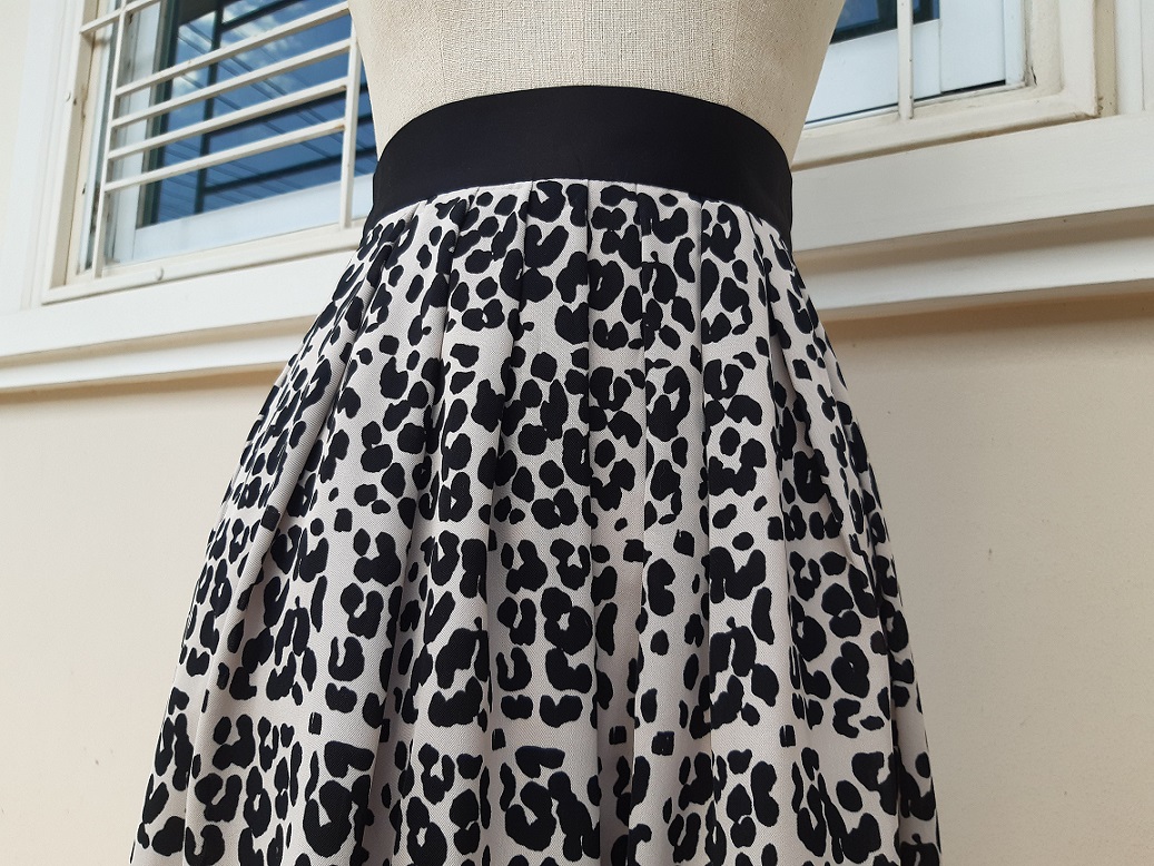 กระโปรงญี่ปุ่นลายเสือสีขาวดำ