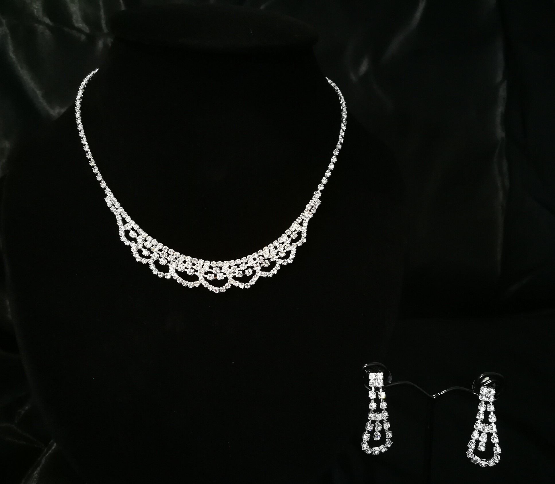 DIAMOND 18K WHITE GOLD NECKLACE EARRINGS สร้อยคอ ต่างหู เพชร ทอง 18K Pre-order