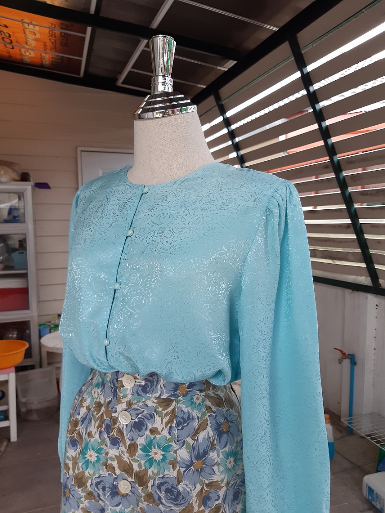 กระโปรงทรงเอลายดอกไม้