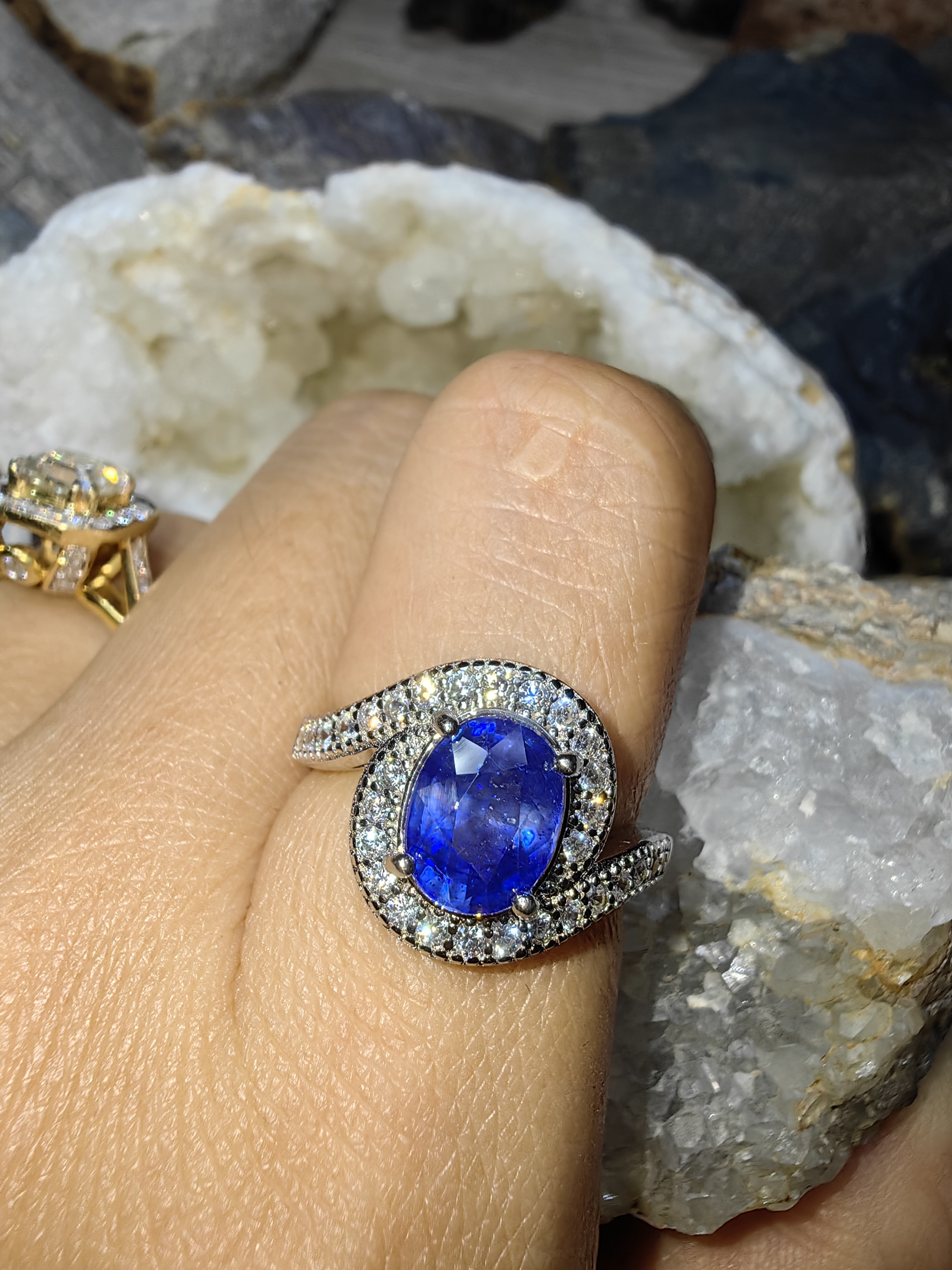 Blue Sapphire Cubic Zirconia 92.5% Silver Ring แหวนไพลิน เงิน 92.5%