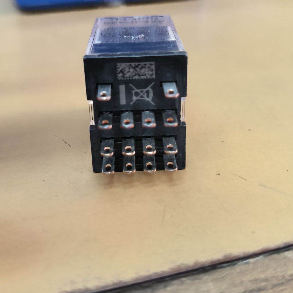 OMRON Relay LATCHING ออมรอน รีเลย์ MY4 รุ่น 14ขา ไฟ 220V 1ชิ้น