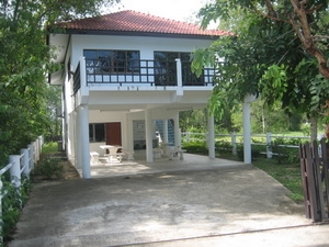 บ้านพักหาดชะอำ 3 ห้องนอน 2 ห้องนอน 5 ห้องนอน