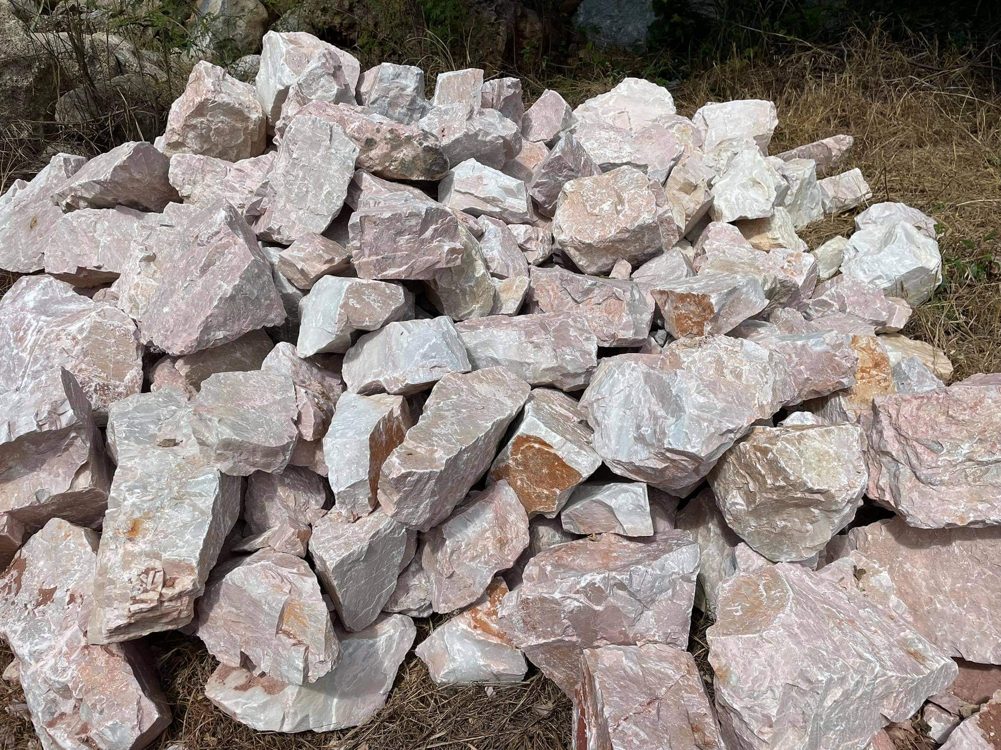 หินเขื่อน