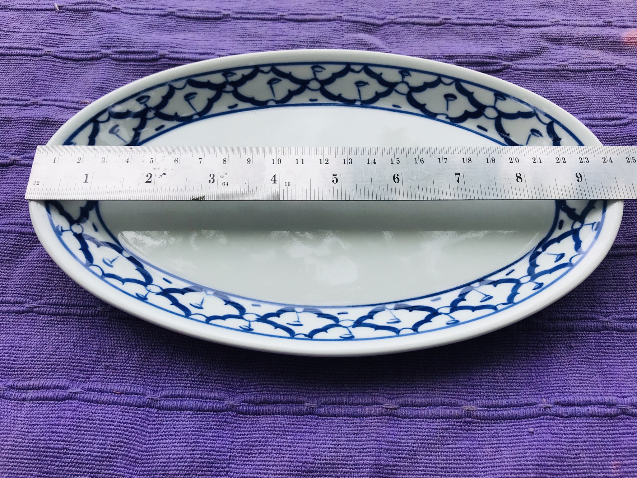 จานเปลไข่ลายไทย9"