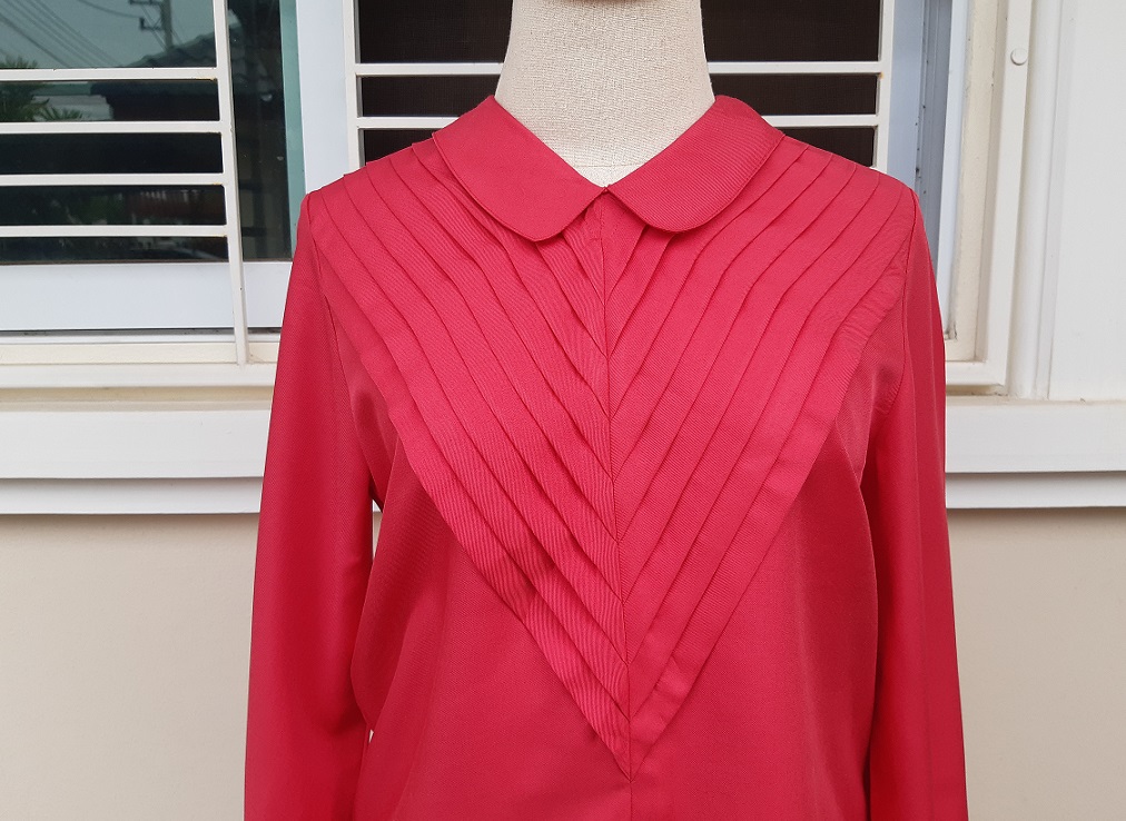 กระโปรงสั้น สีชาเย็น