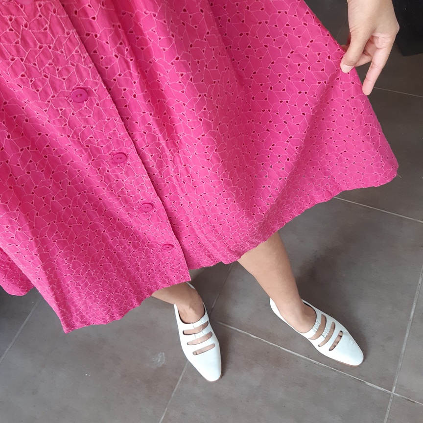 กระโปรงวินเทจทรงเอบานสวยสีชมพู งานกระดุมหน้าหายาก แบรนด์ LOUIS JOONE