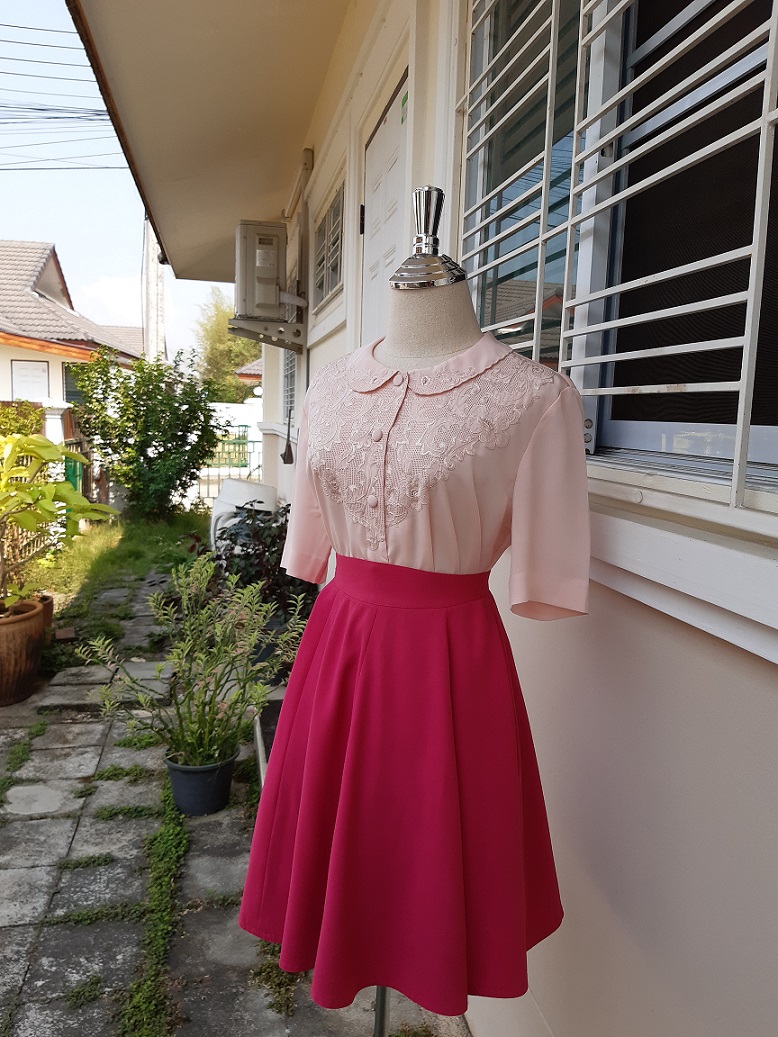 กระโปรงบานสีชมพู