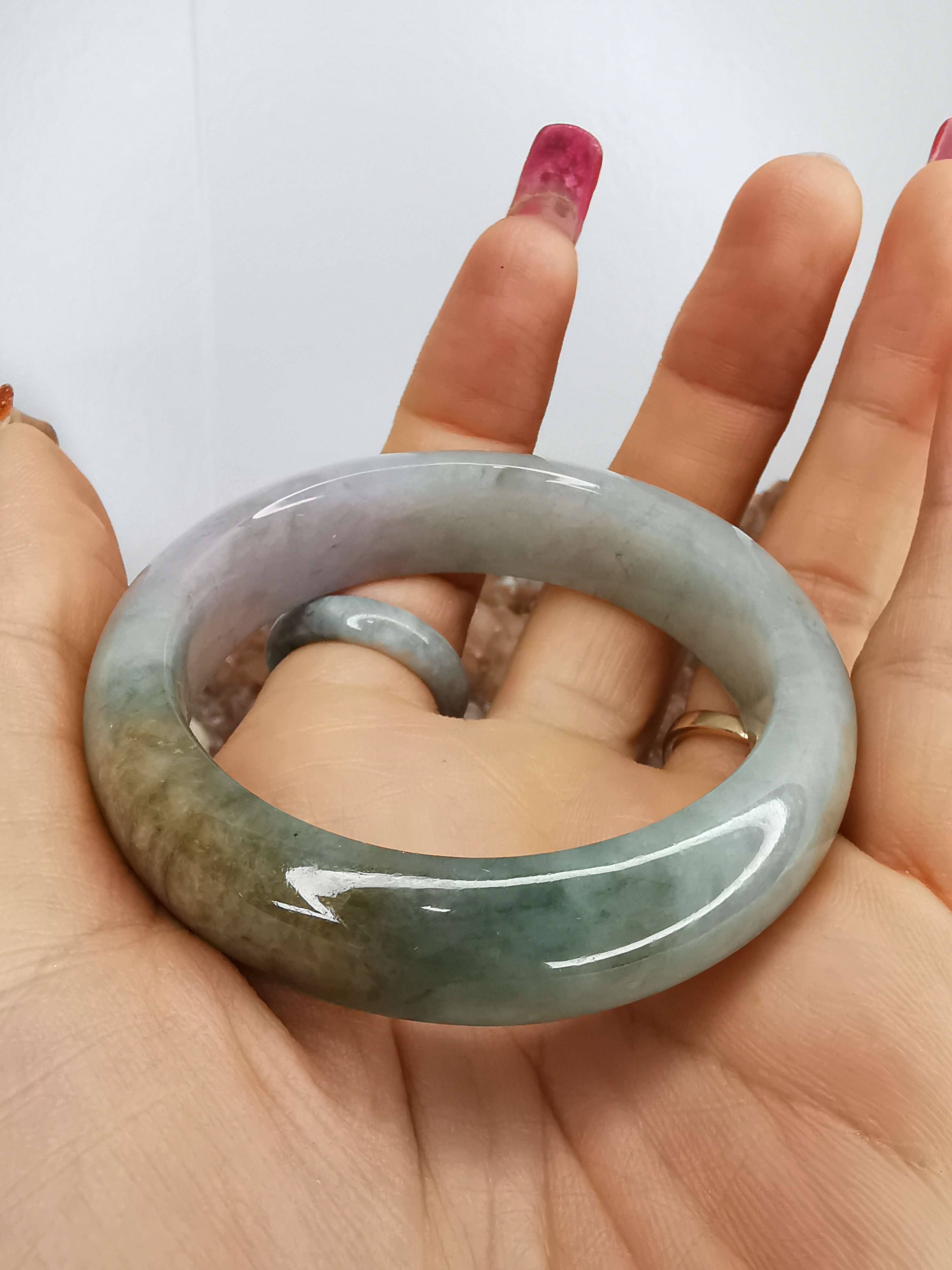 Violet Green Yellow White Bangle กำไลหยกเจไดต์แท้ Diameter/ เส้นผ่านศูนย์กลางด้านใน 51 mm.