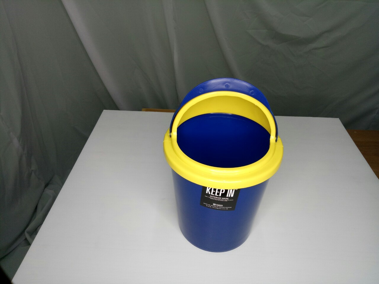 ถังขยะทรงกลม ฝาโดม 12 ลิตร