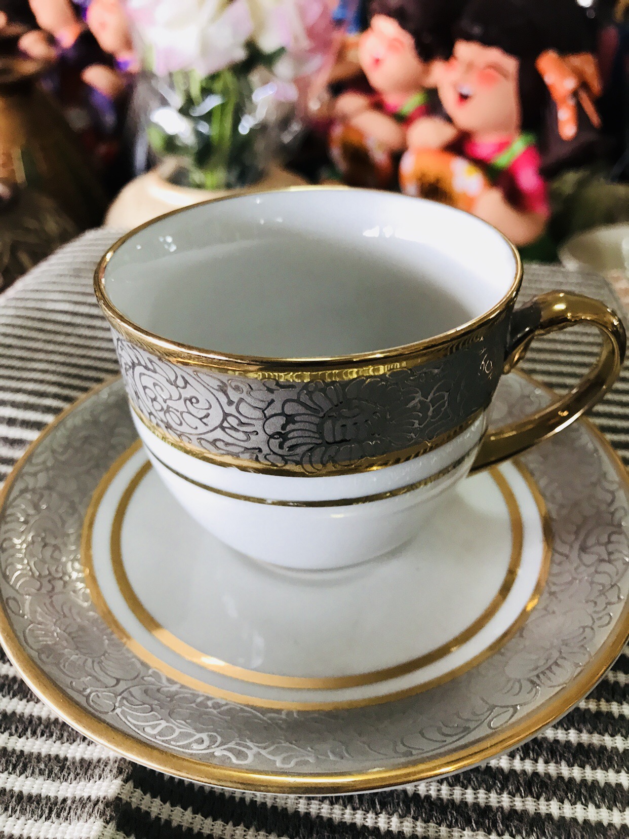 แก้วกาแฟเคลือบสีเงินขอบทอง