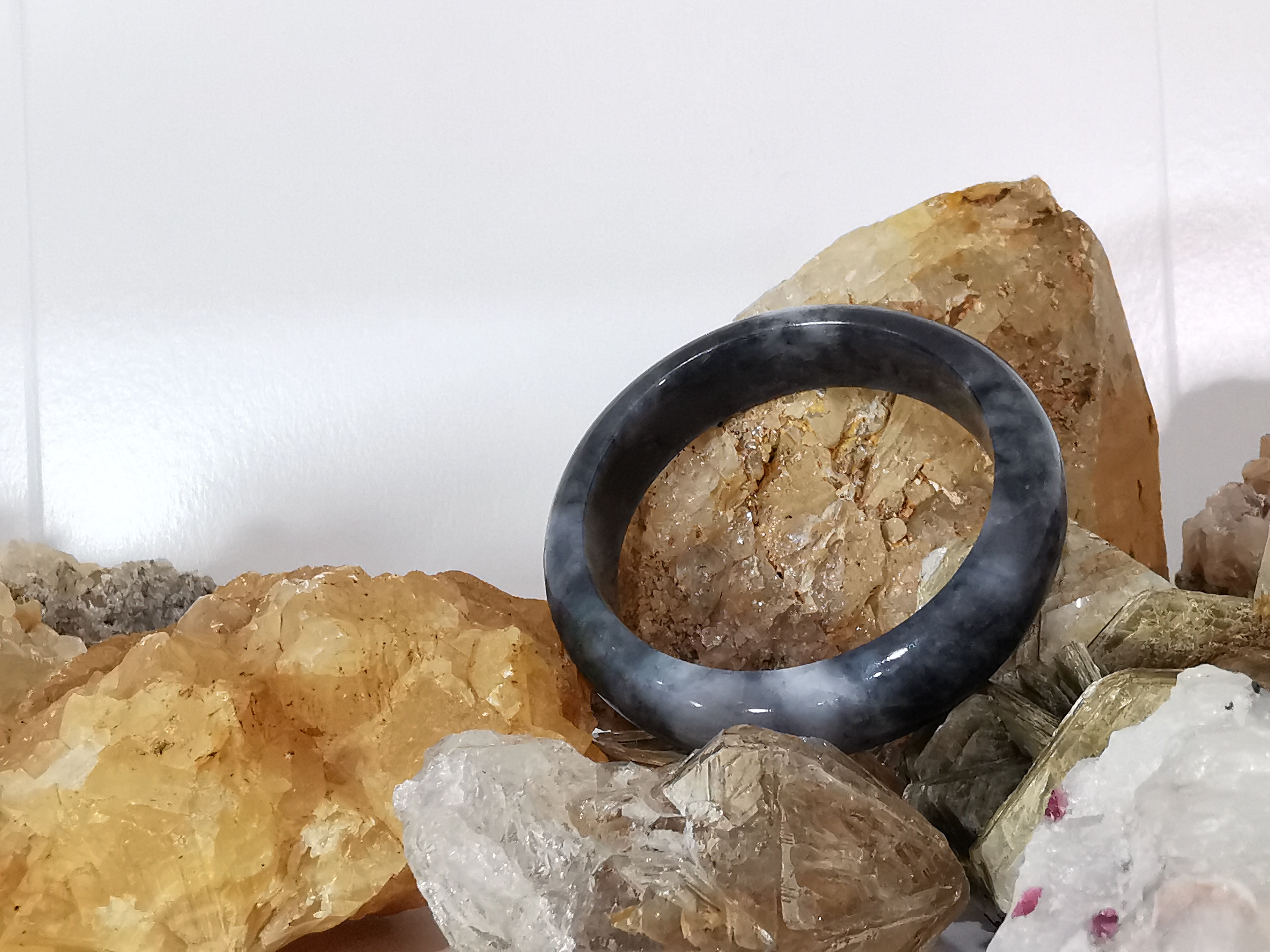 Black Grey White Green Bangle กำไลหยกเจไดต์แท้ Diameter/ เส้นผ่านศูนย์กลางด้านใน 56 mm.