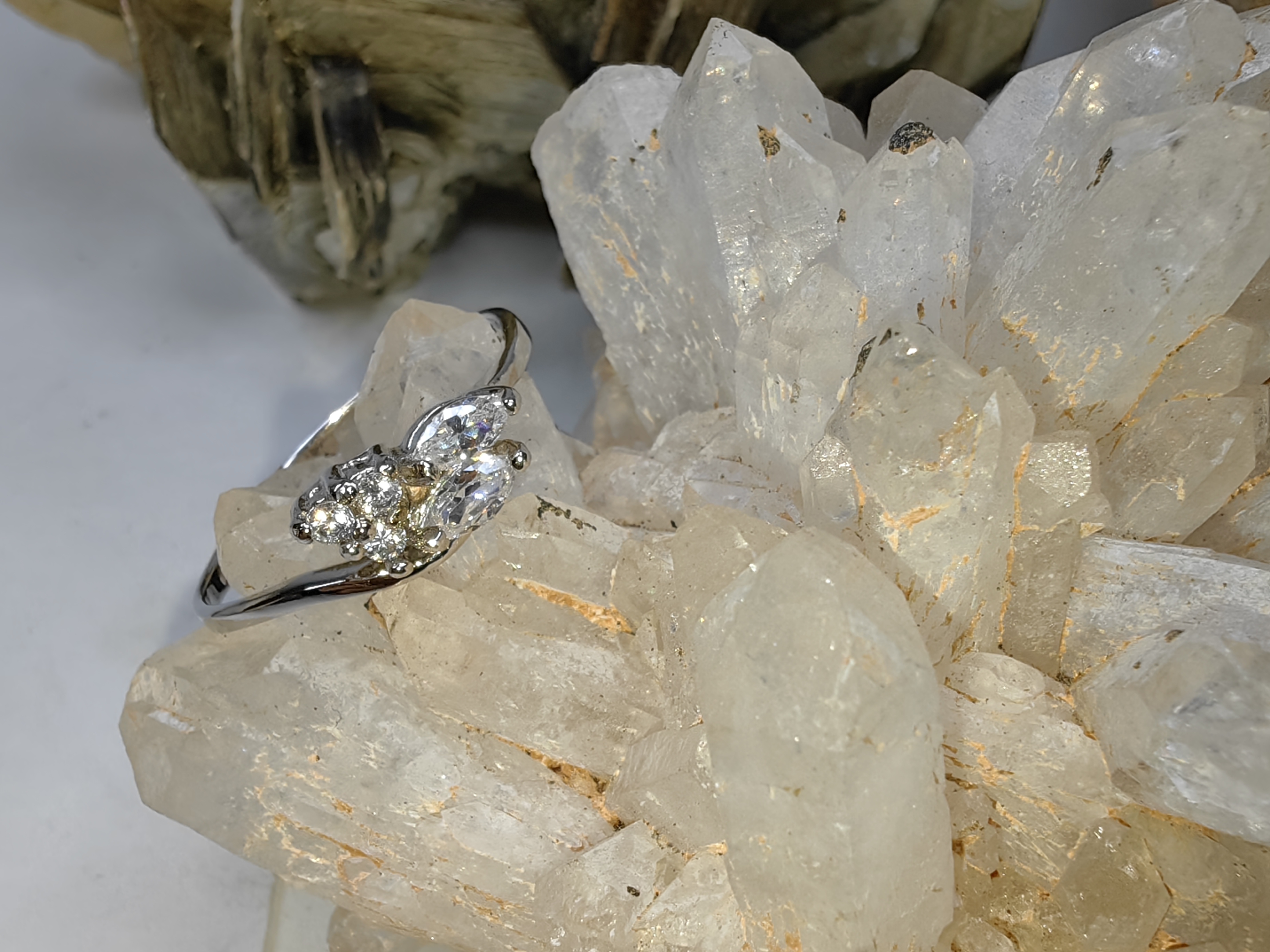 แหวนเพชร CZ เงินแท้ 92.5% Cubic Zirconia 925 Sterling Silver Ring Size 59