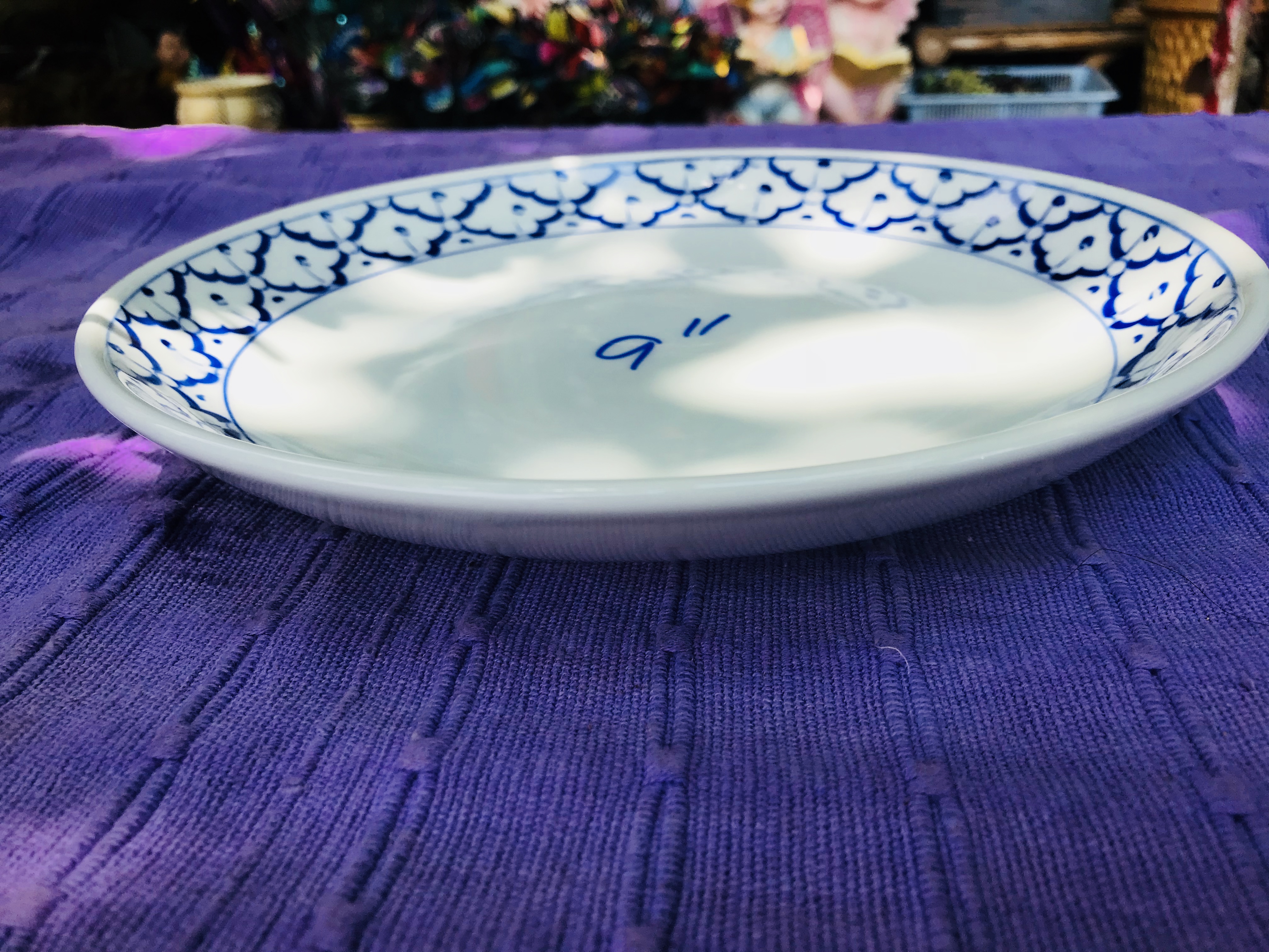 จานกลมลายไทยทรงบัว9"