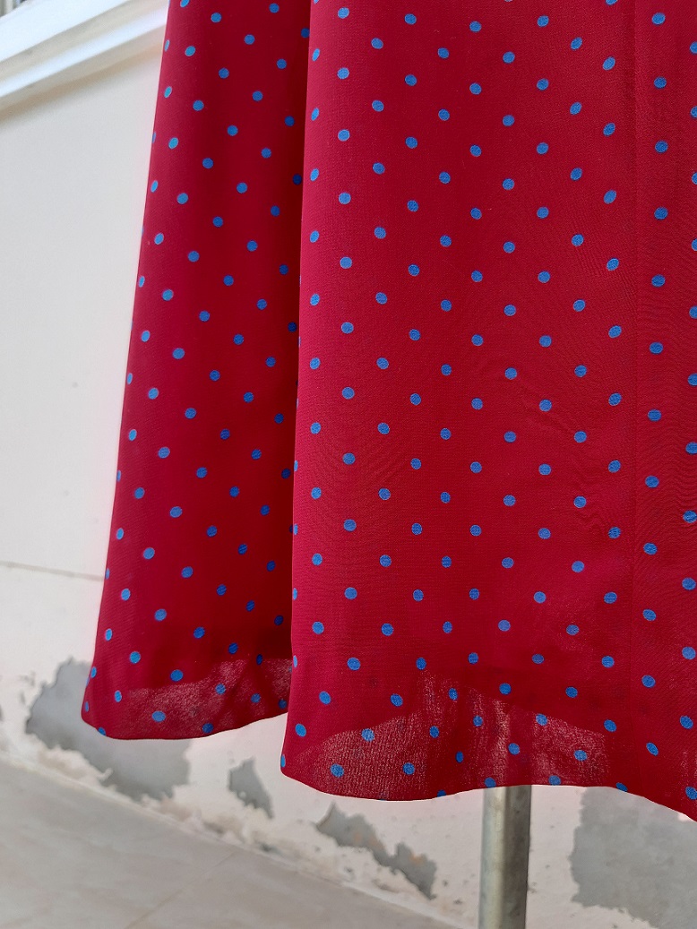 กระโปรงวินเทจสีชมพูลายจุดสีฟ้า (vintage skirt)