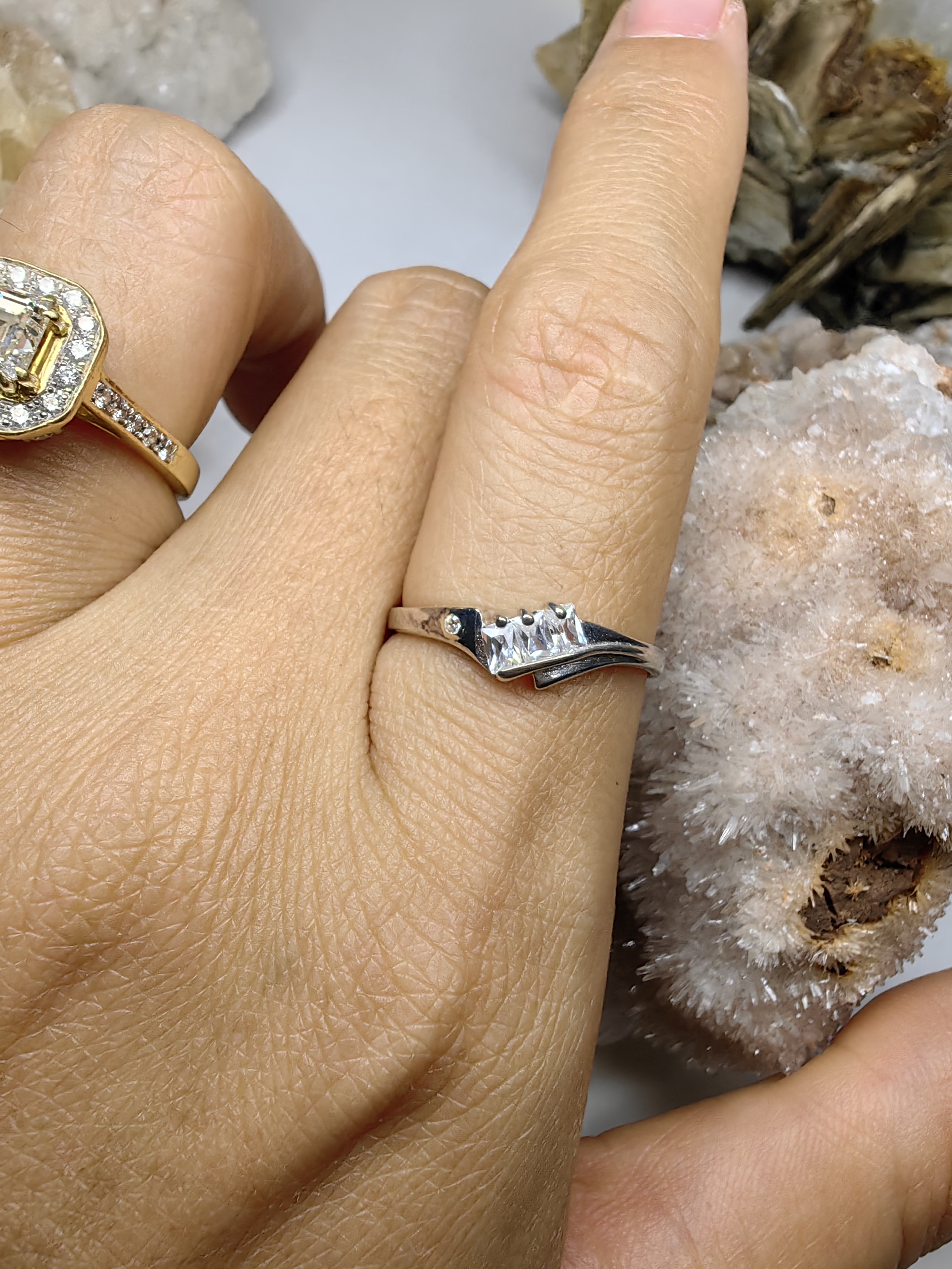 แหวนเพชร CZ เงินแท้ 92.5% Cubic Zirconia 925 Sterling Silver Ring Size 55