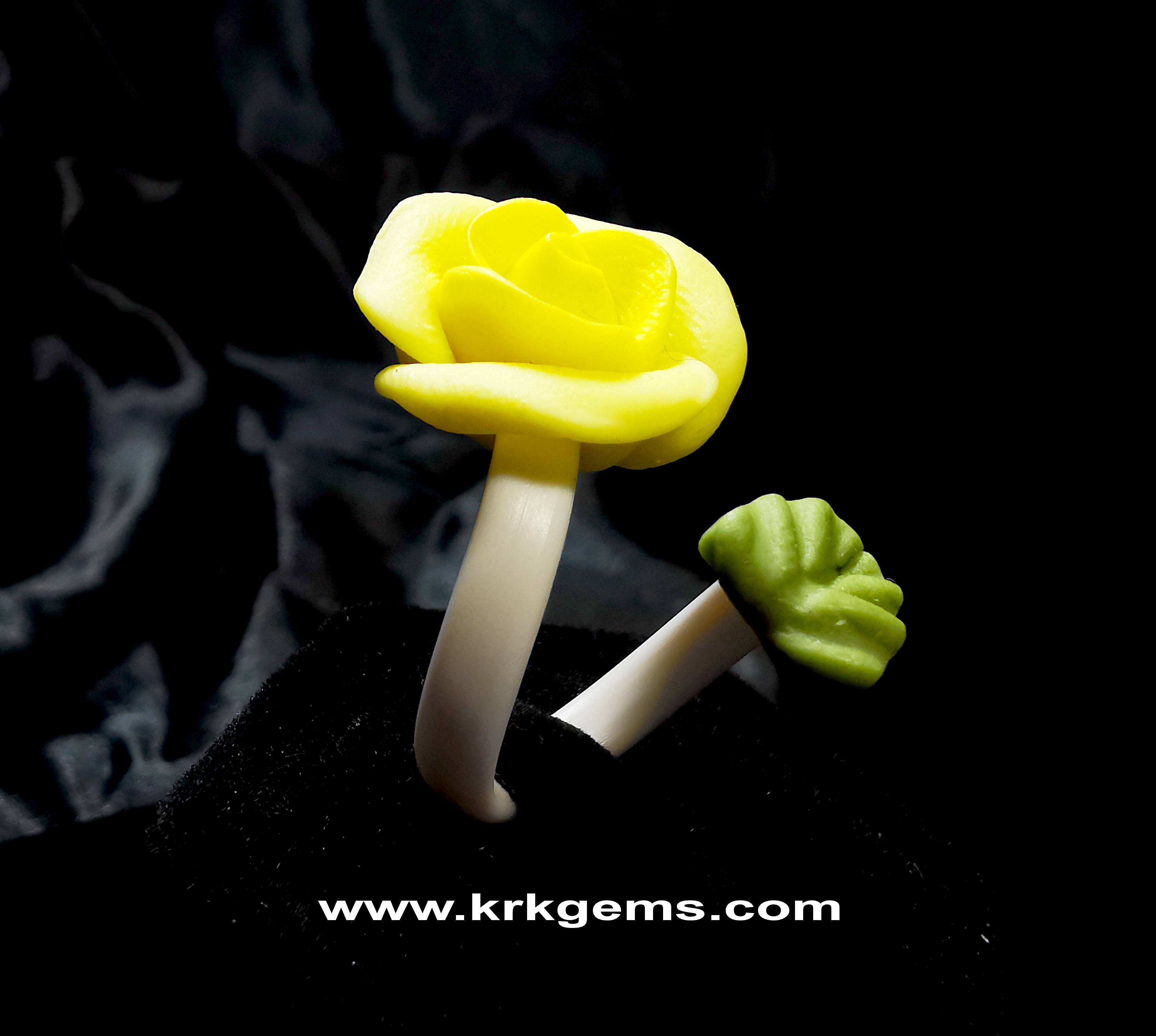 SMALL YELLOW ROSE HANDMADE CLAY RING