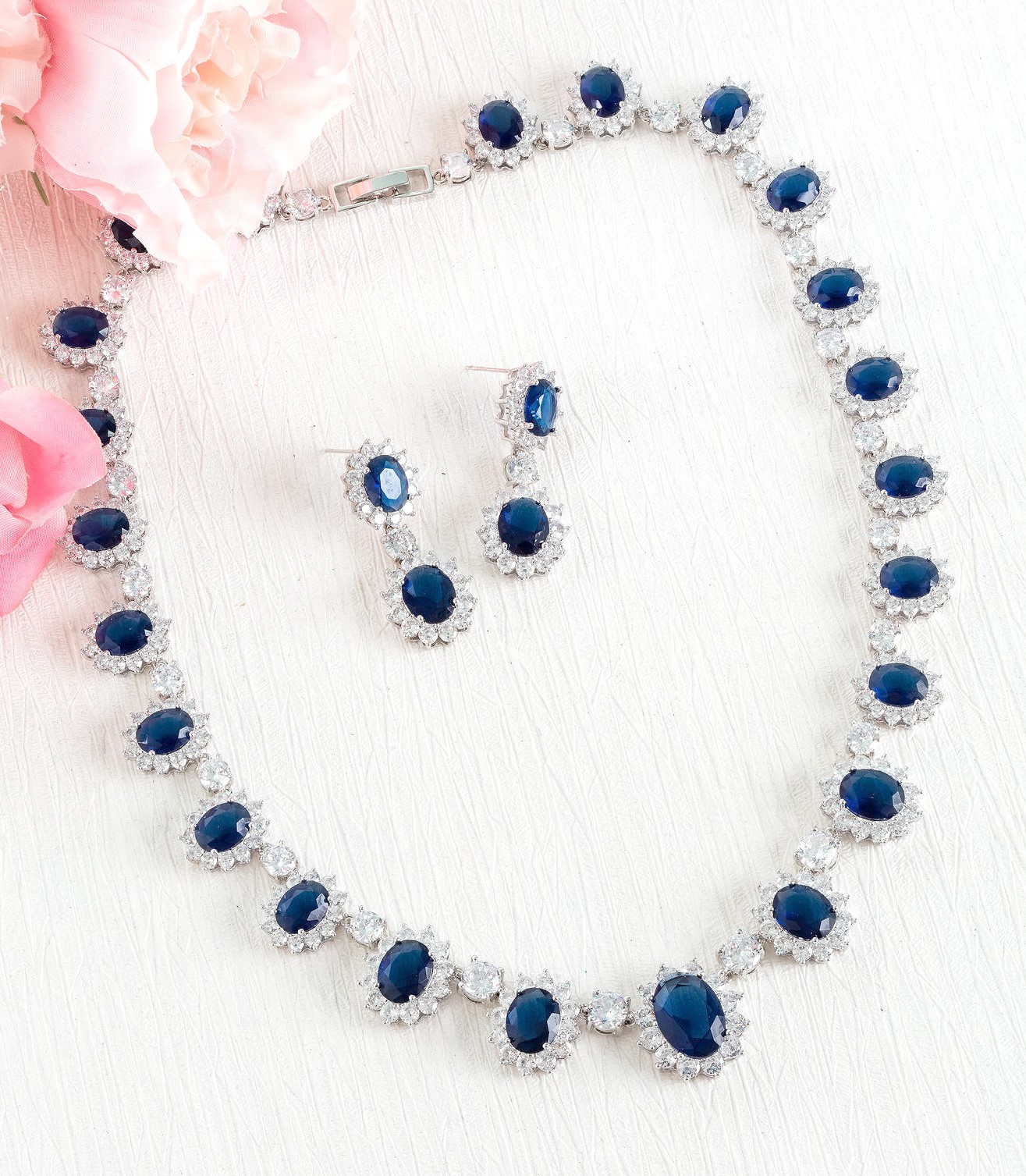 SAPPHIRE DIAMOND 18K WHITE GOLD NECKLACE EARRING สร้อยคอ ต่างหู ๆไพลิน เพชร ทอง 18K Pre-order
