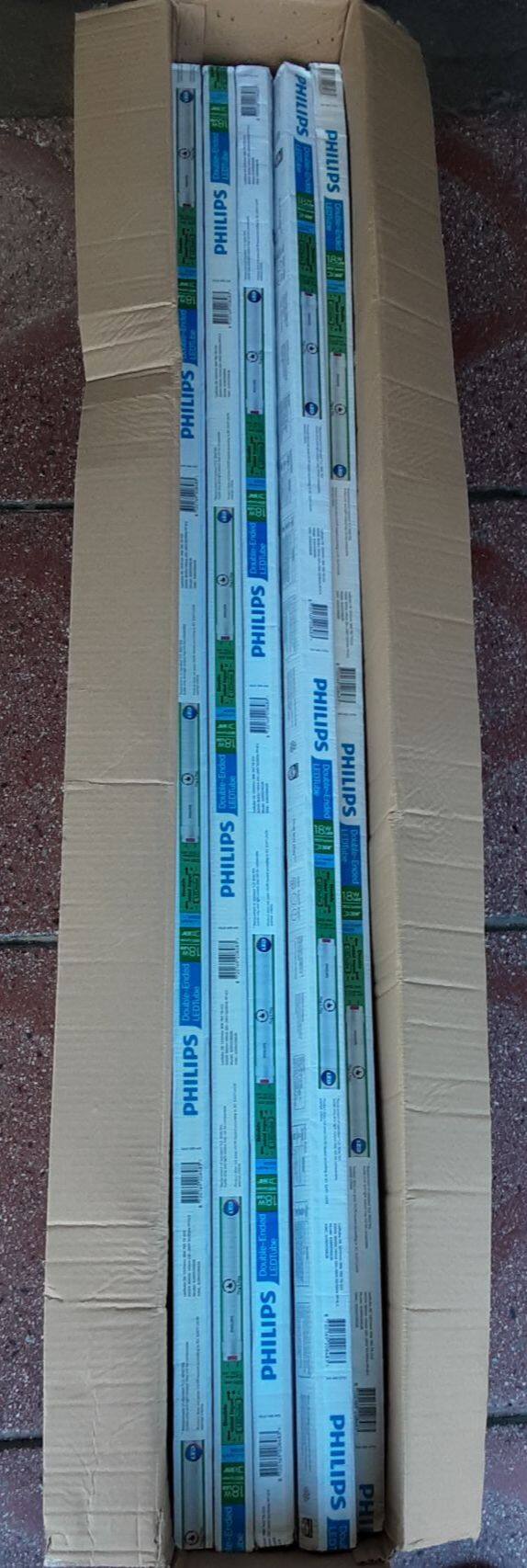 Philips หลอดไฟนีออน LED T8 (ยกลัง) ยาว 120 Cm 18w T8 LEDD Tube ดับเบิ้ลเอน 25หลอด แพ็คราคายกลัง