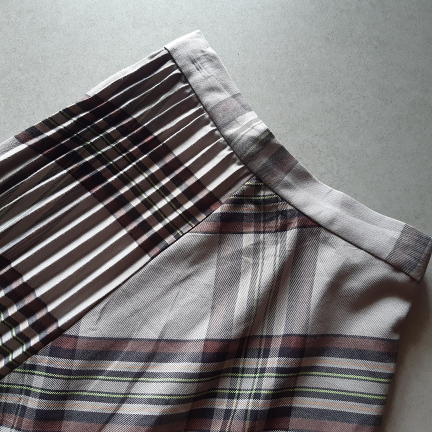 กระโปรงยาวลายสก็อต งานเก๋มาก